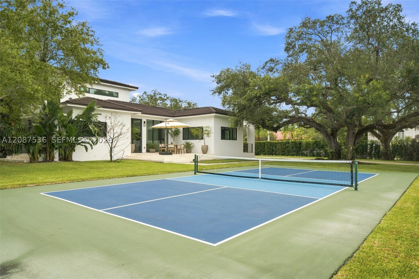 8920 SW 96th St Miami, FL 33176