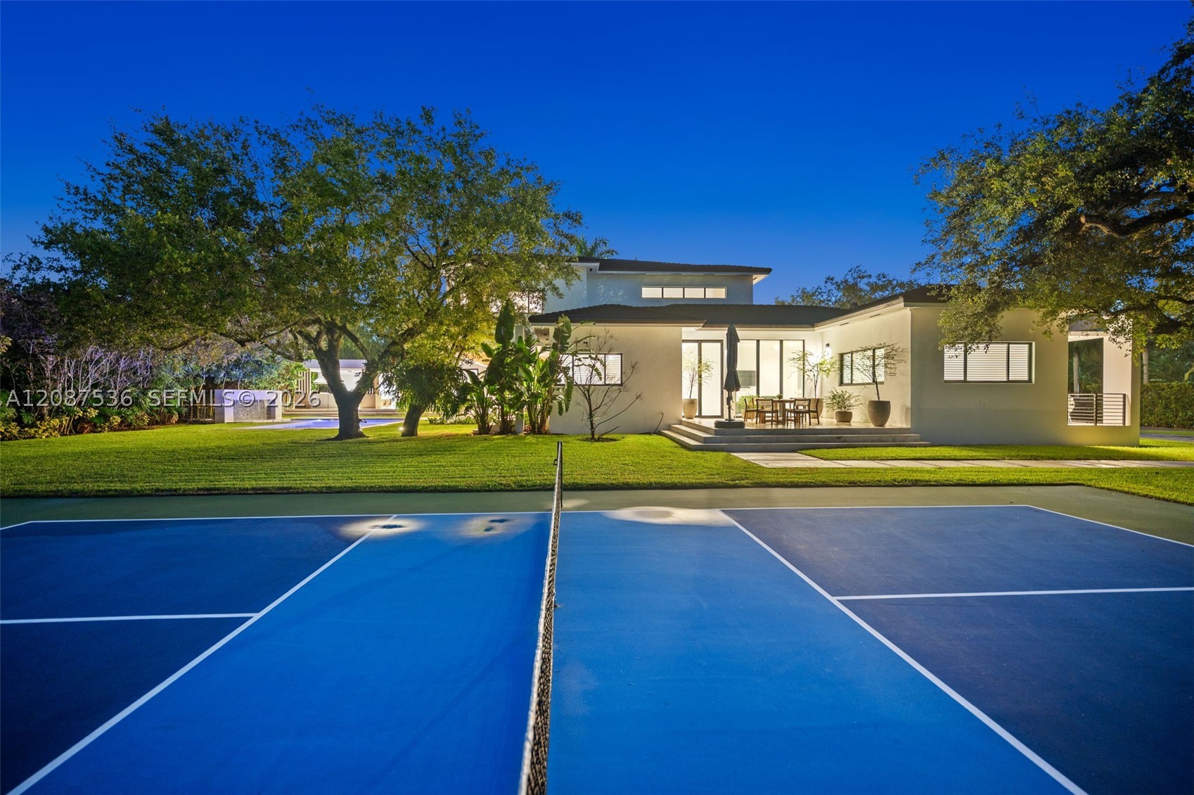8920 SW 96th St Miami, FL 33176