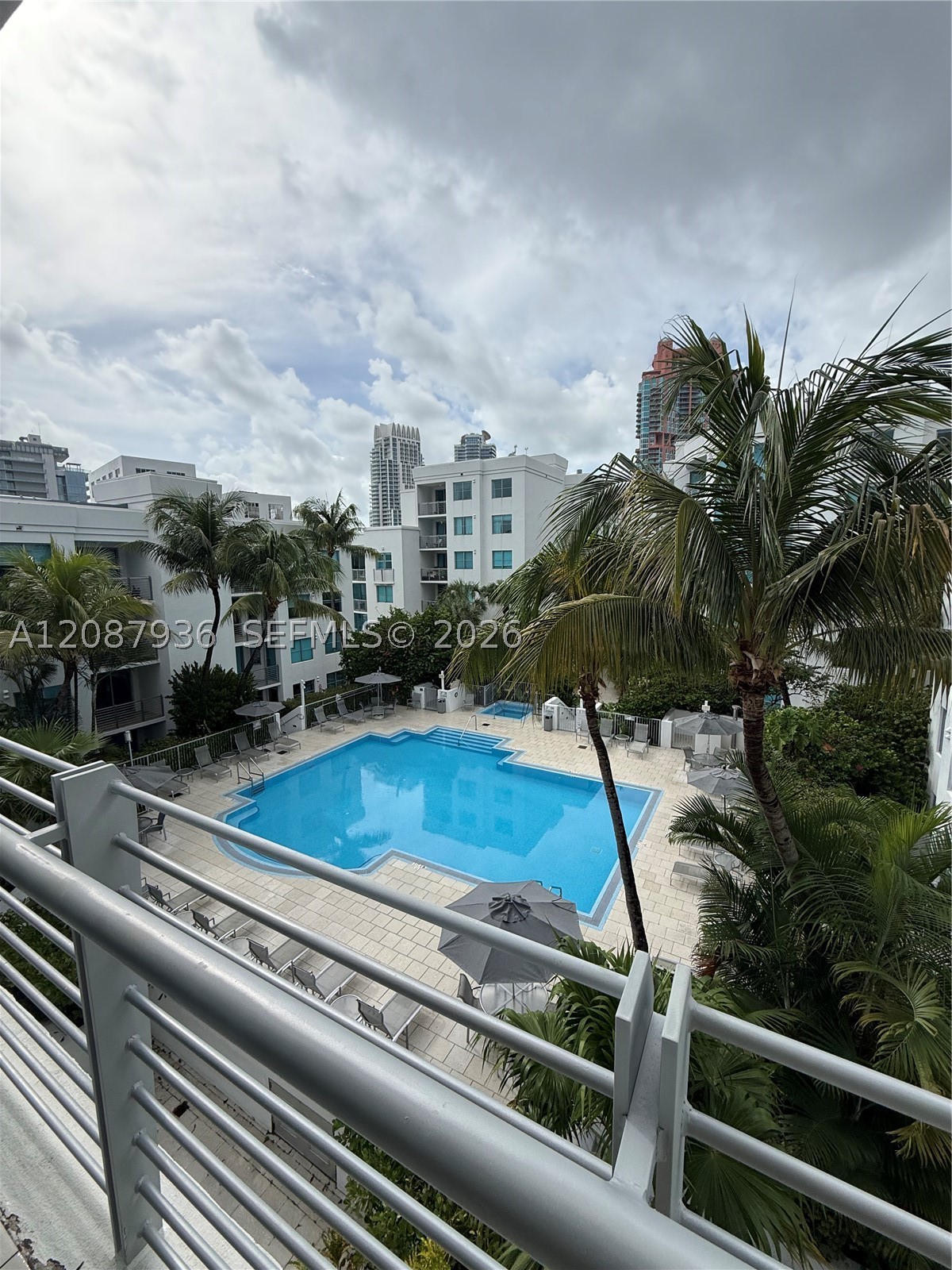 image The Cosmopolitan25