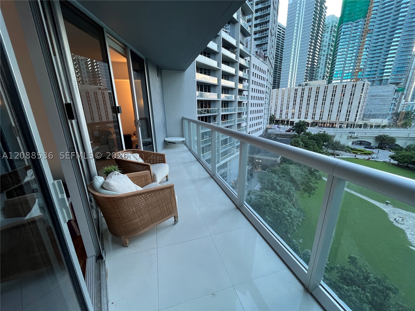 image Icon Brickell I21
