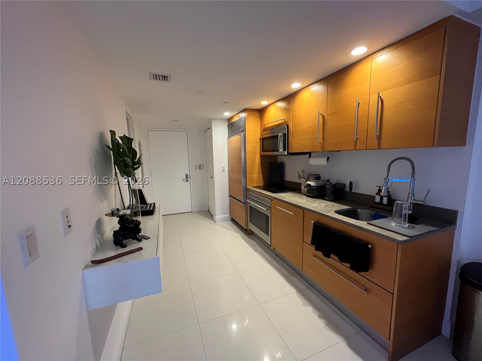 image Icon Brickell I2