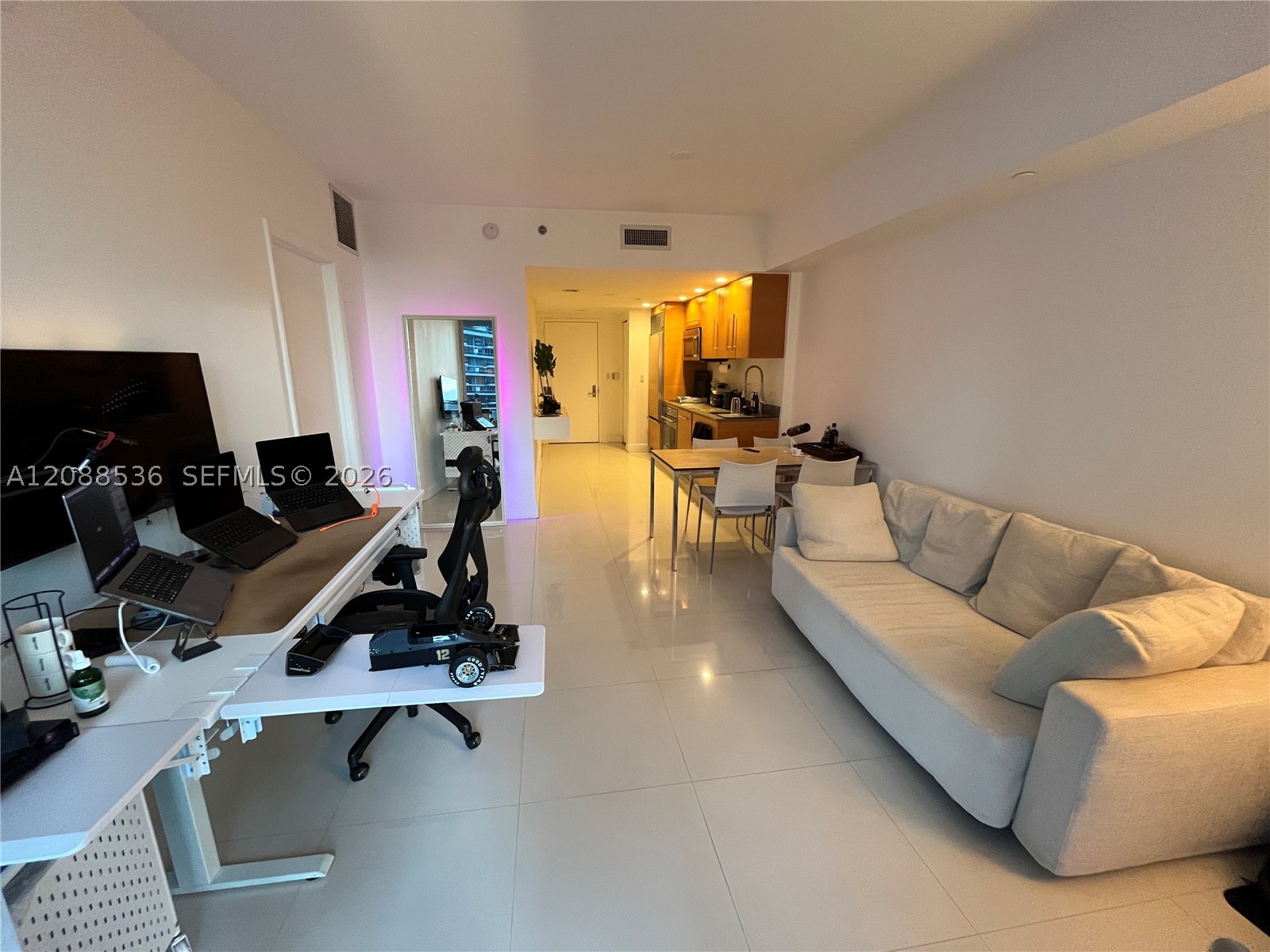 image Icon Brickell I7