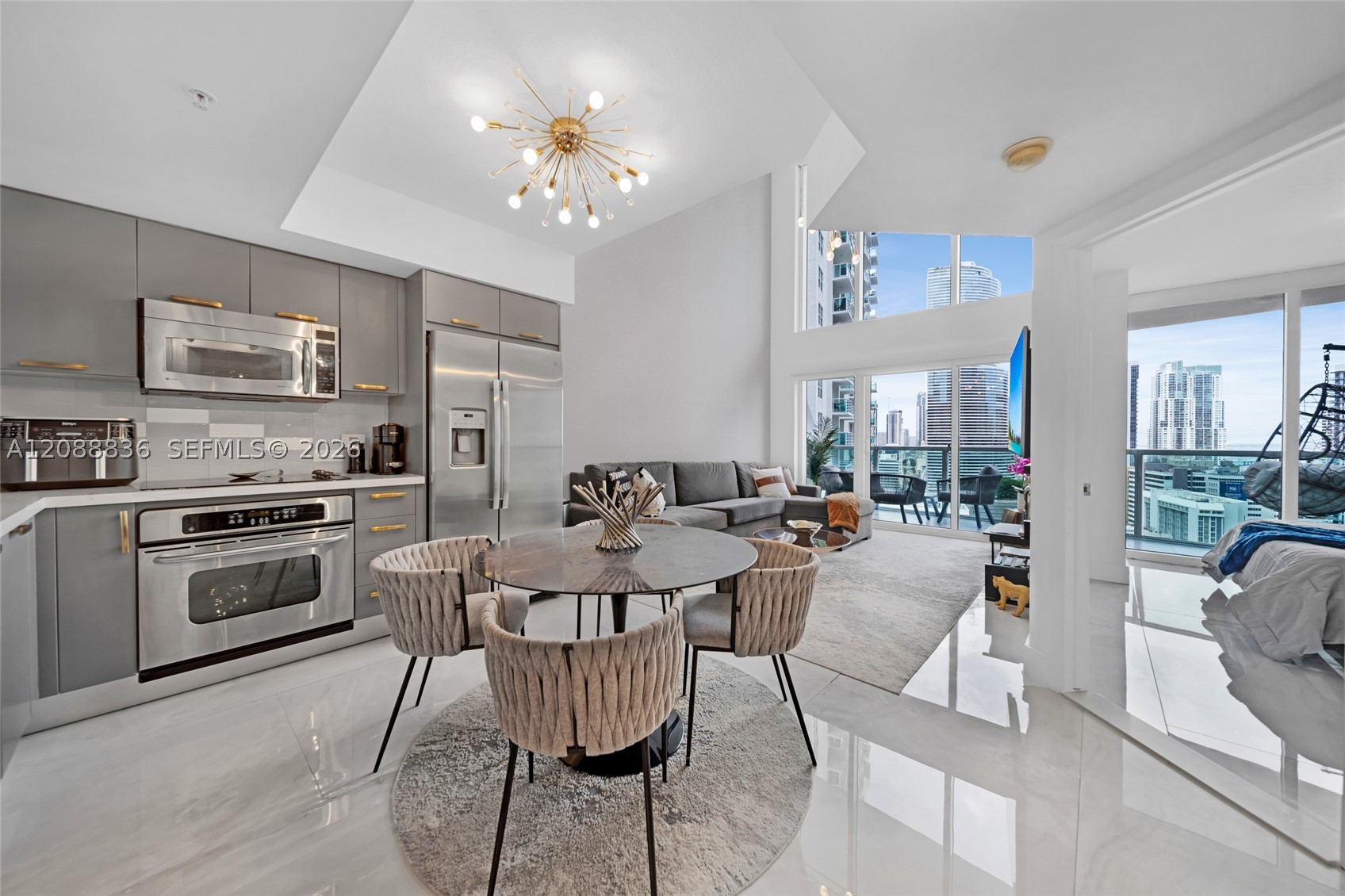 image Brickell on the River South1