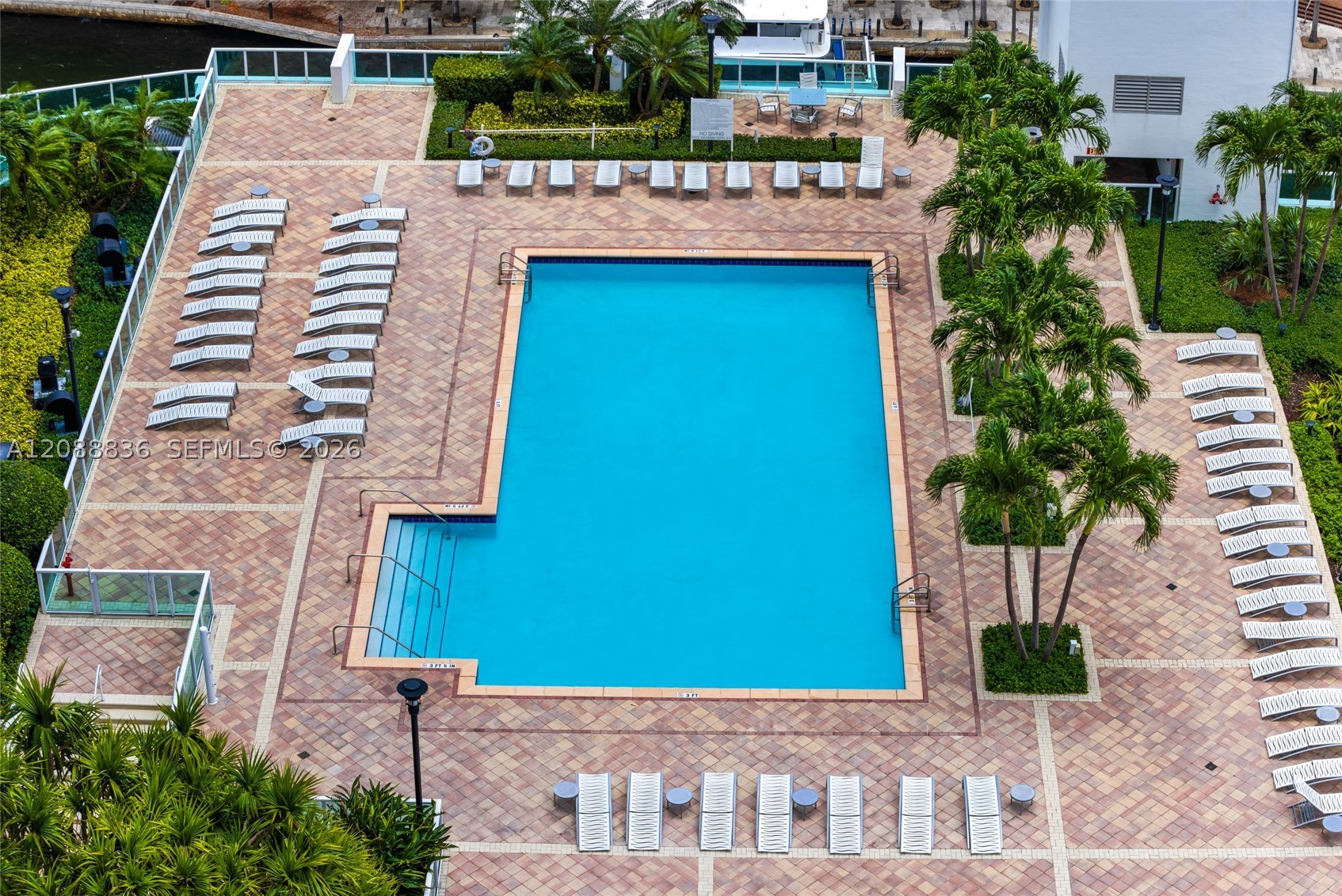 image Brickell on the River South31