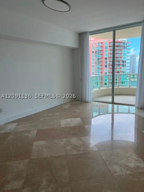 image Aventura Marina 230