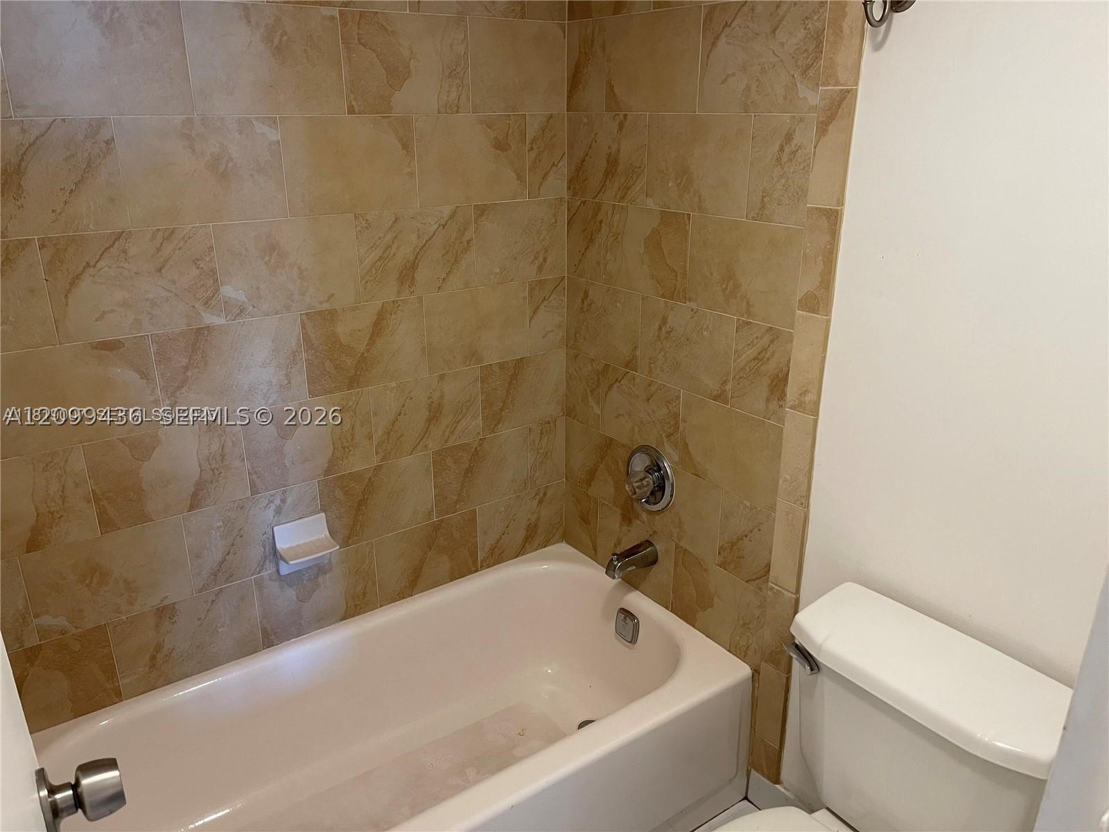 image Arlen House East9