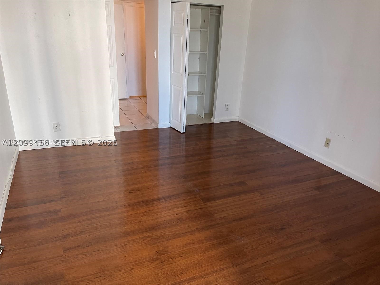 image Arlen House East10