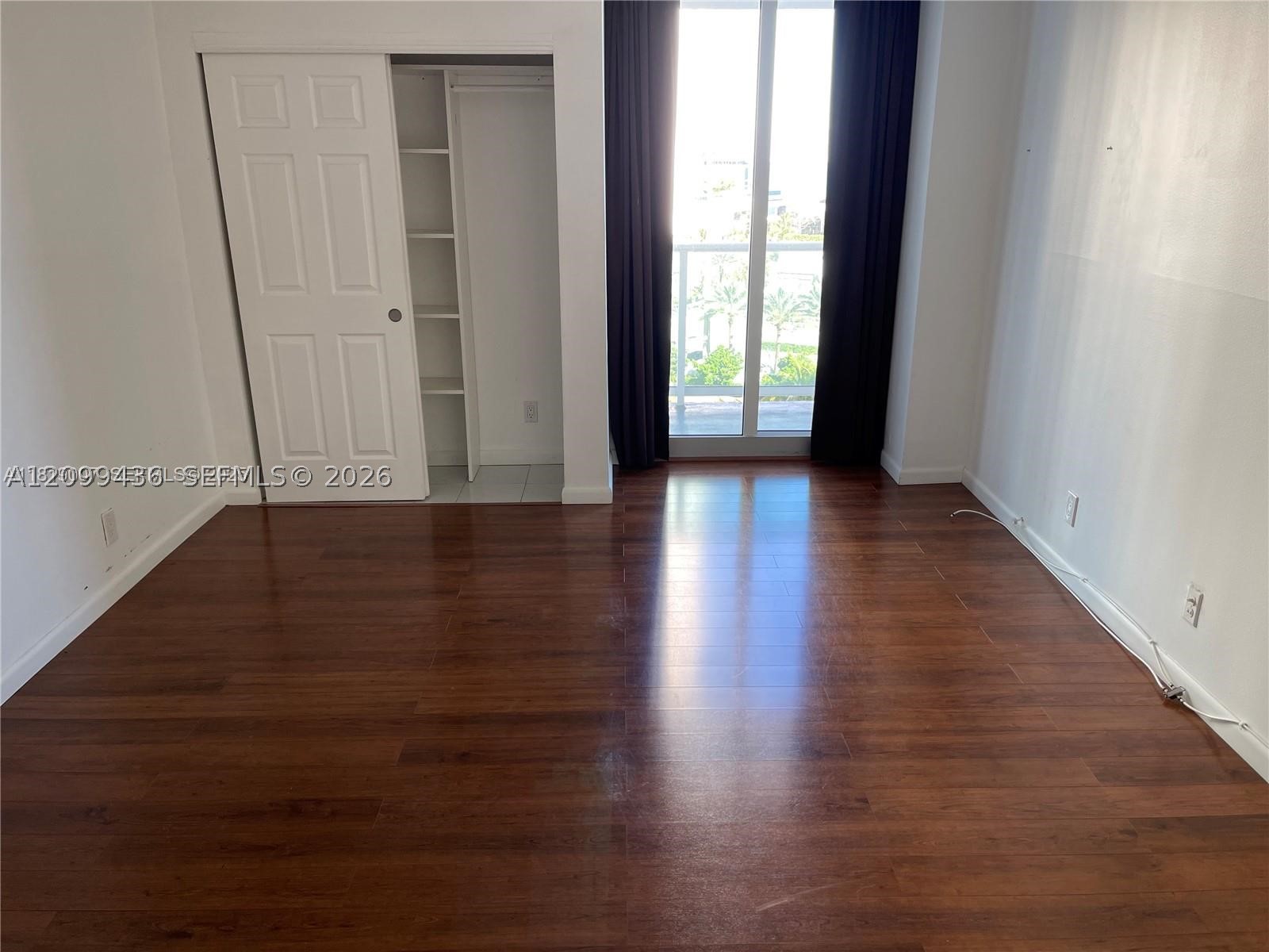 image Arlen House East11
