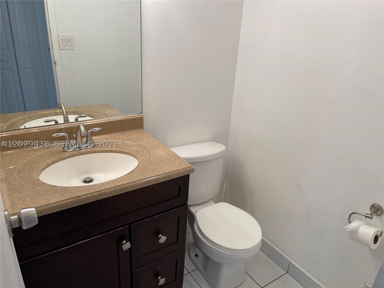 image Arlen House East14