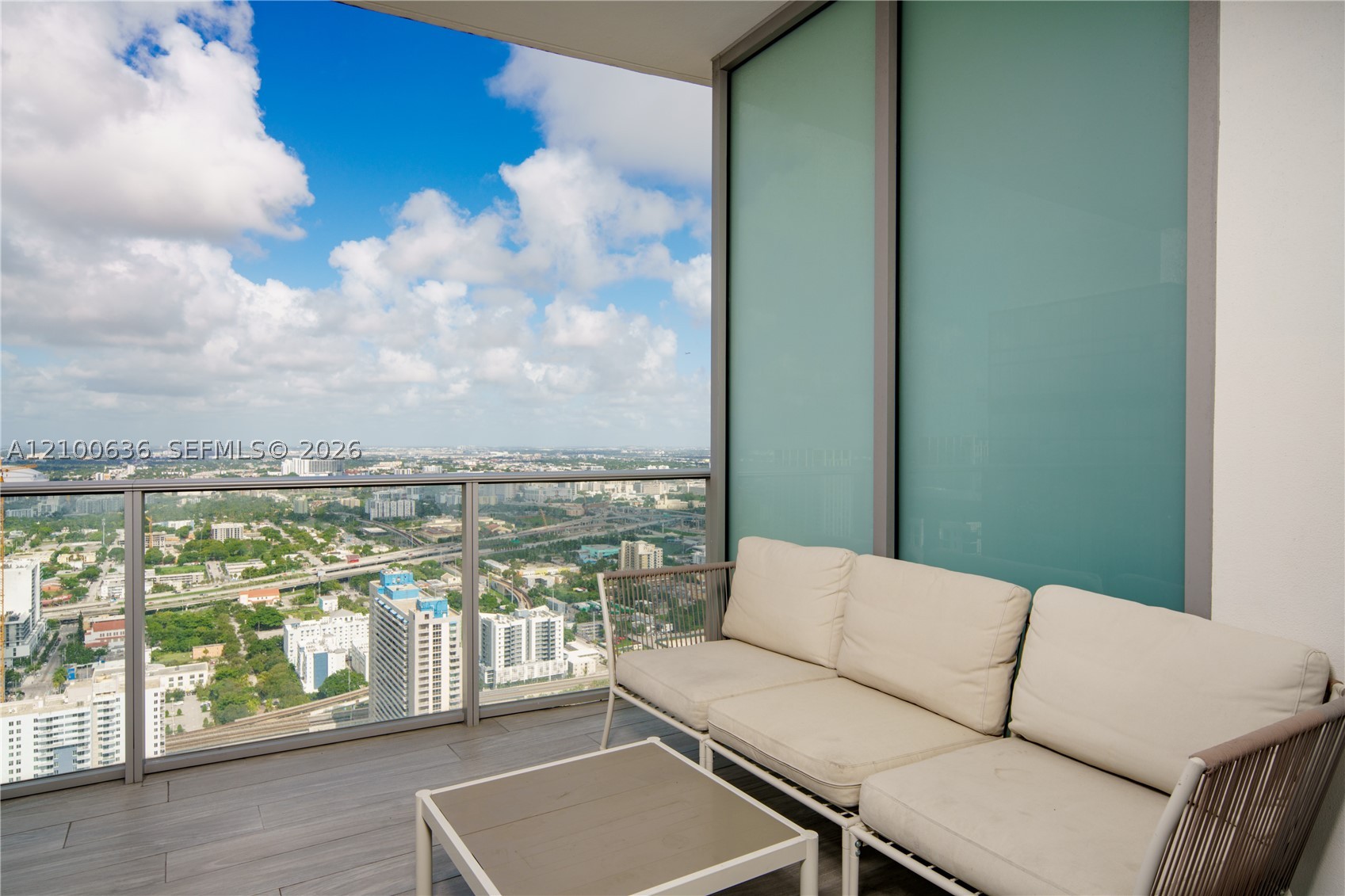 image Paramount Miami Worldcenter3