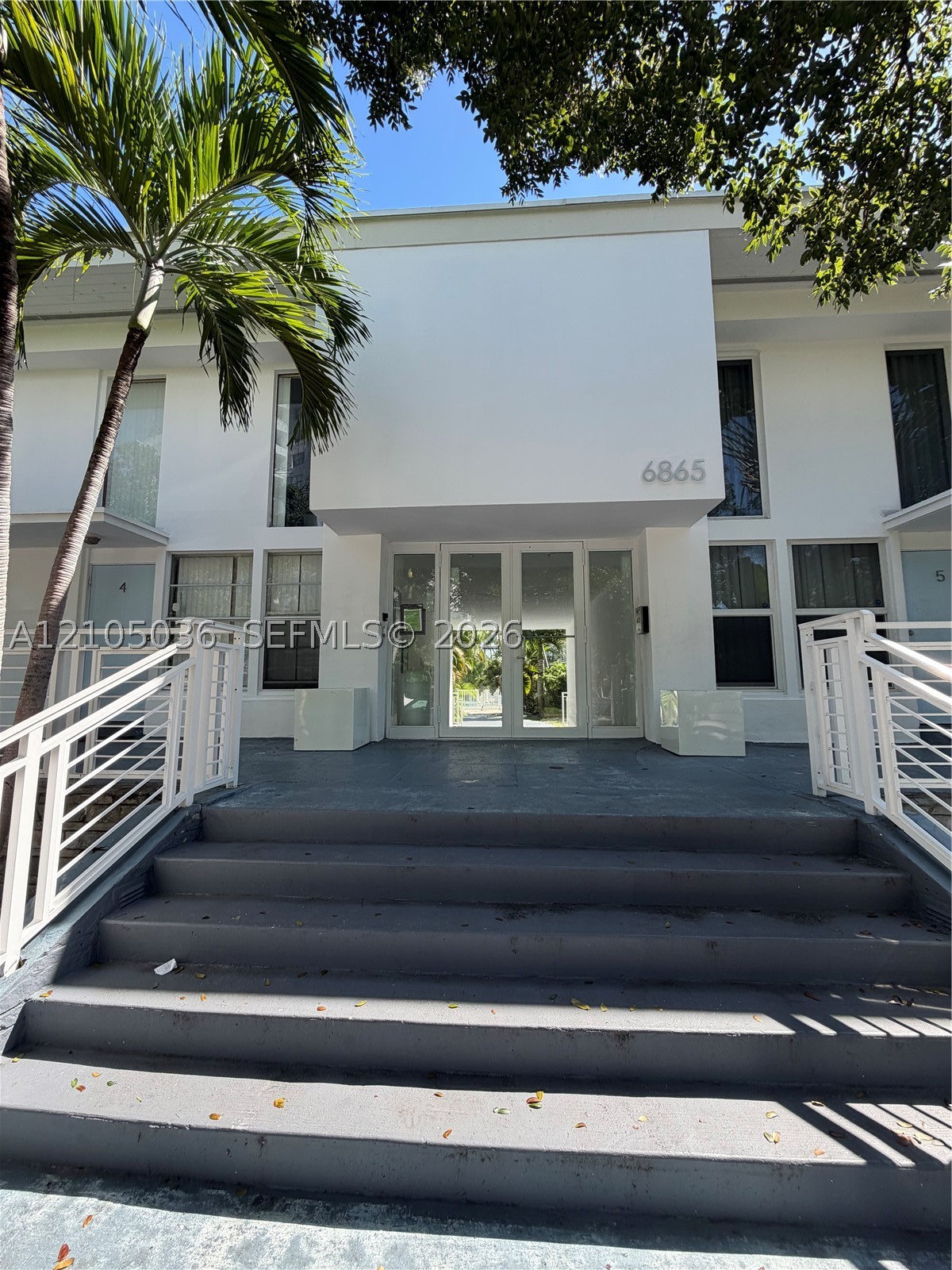 6865 E Bay Dr #3