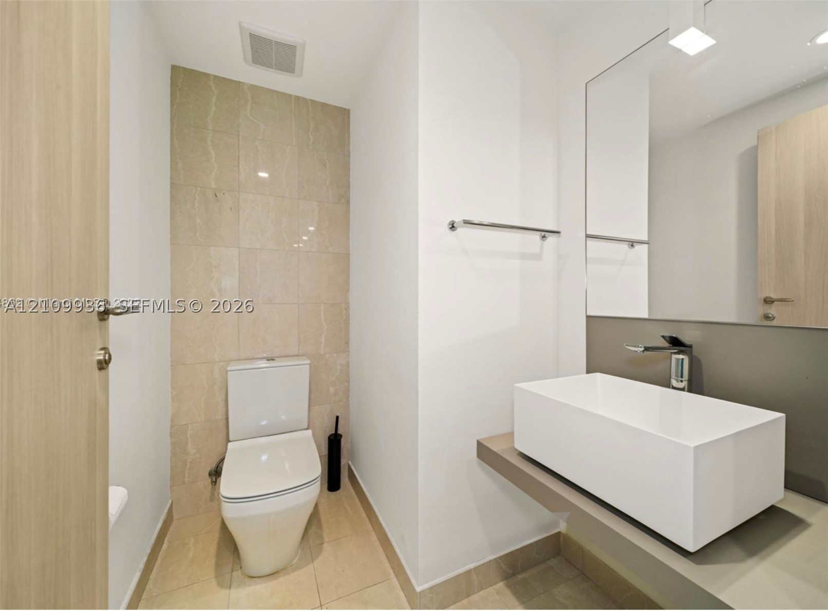 Undisclosed Address Miami, FL 33131