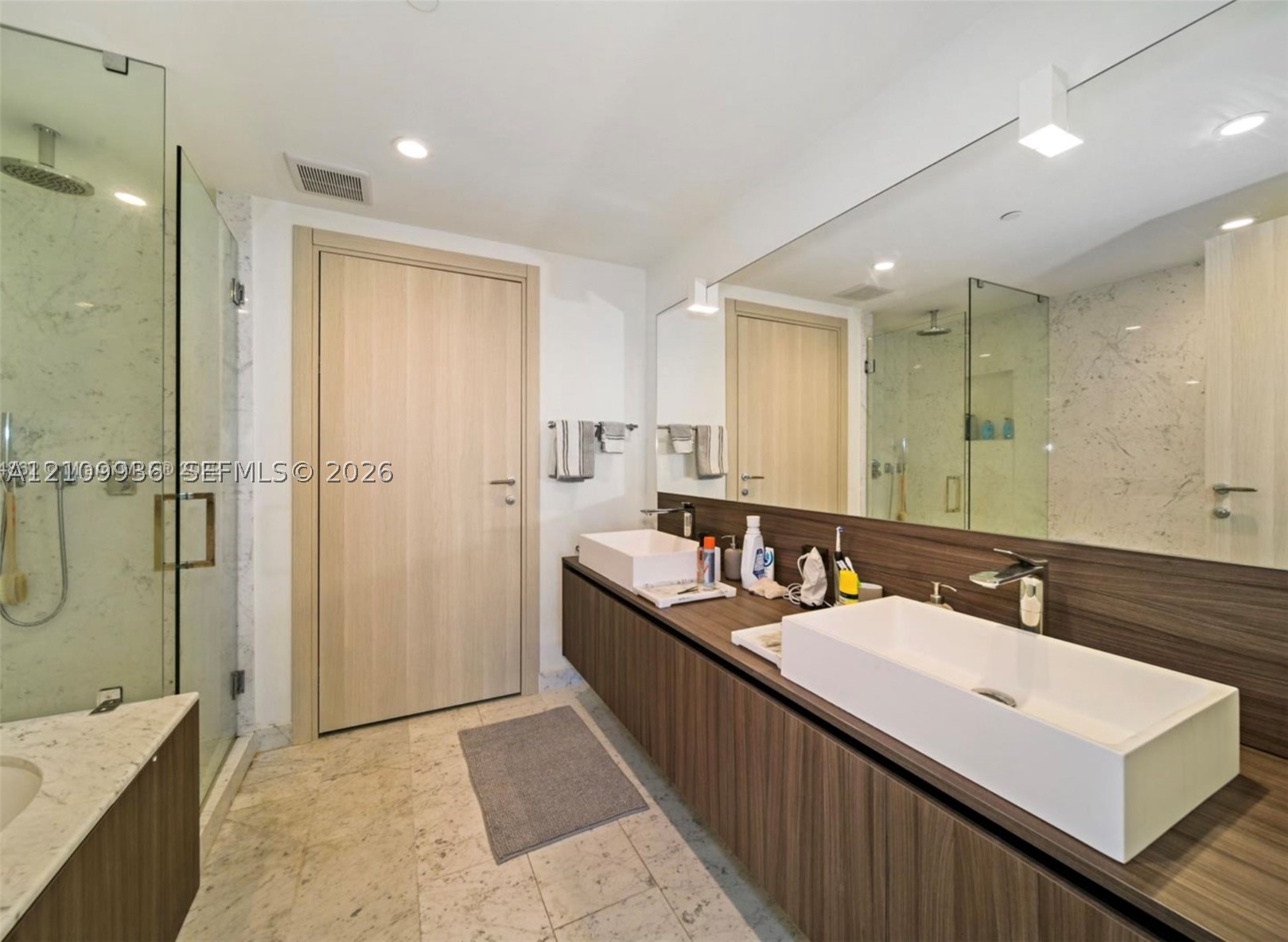 Undisclosed Address Miami, FL 33131