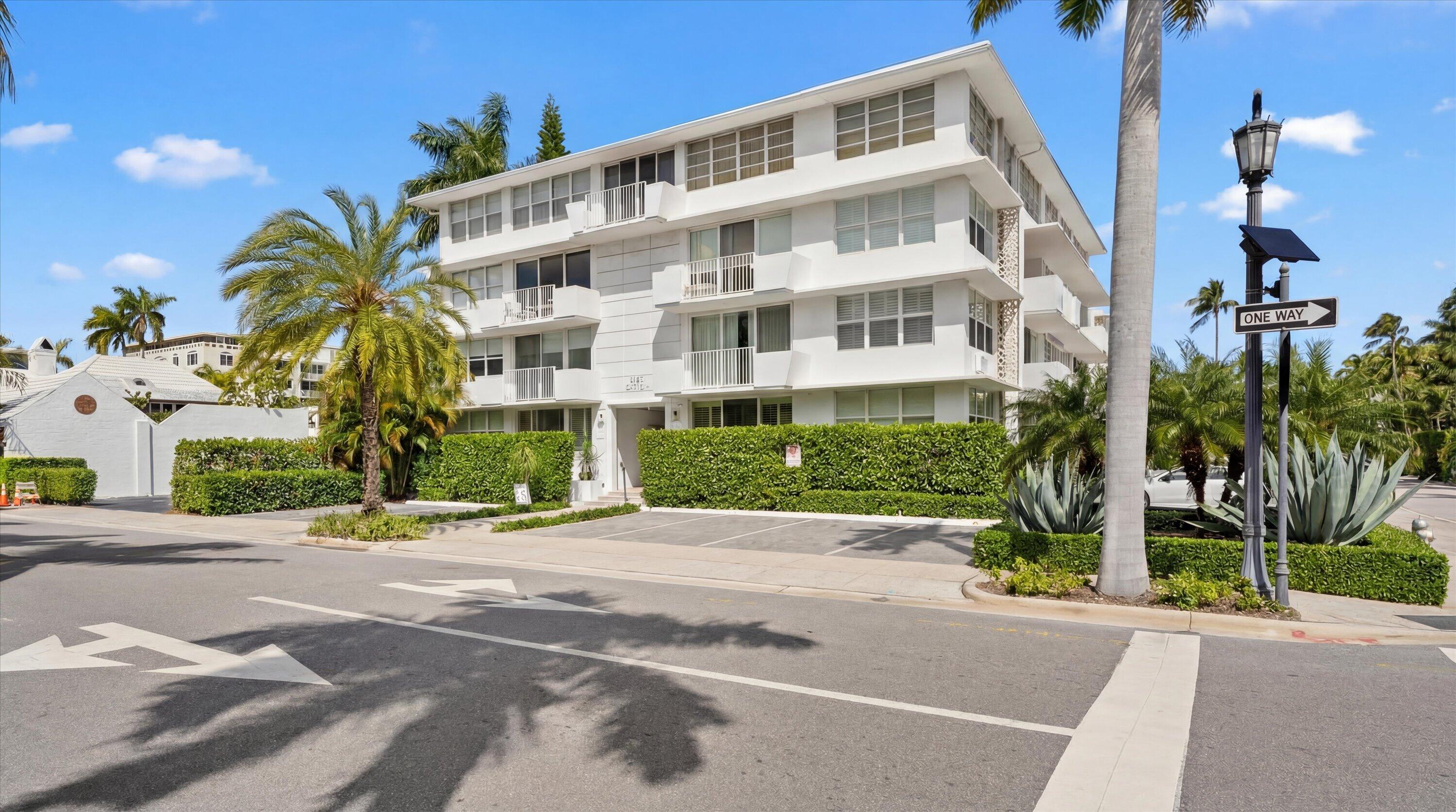 401 Peruvian #2010 Palm Beach, FL 33480