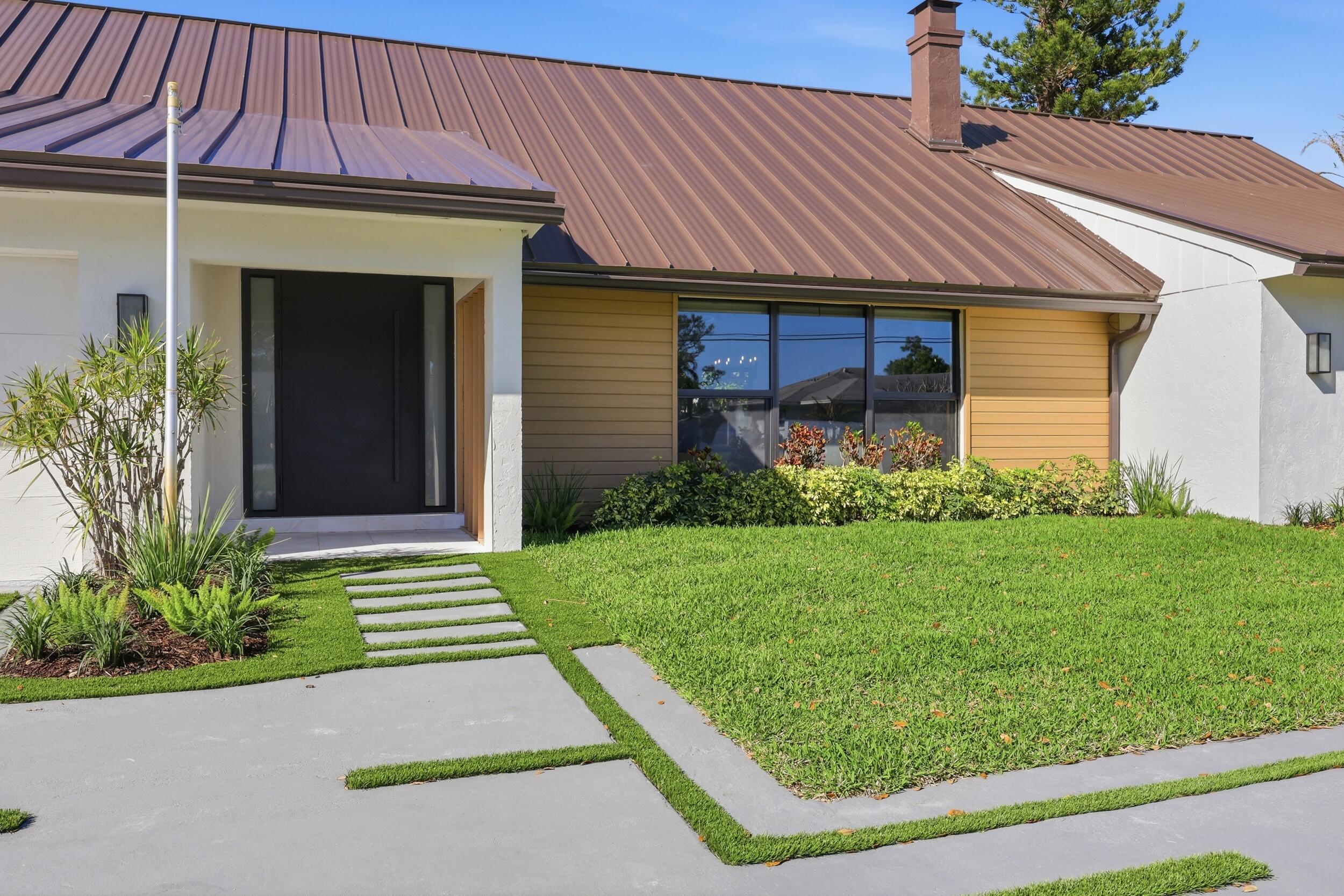 342 N Fairway Tequesta, FL 33469