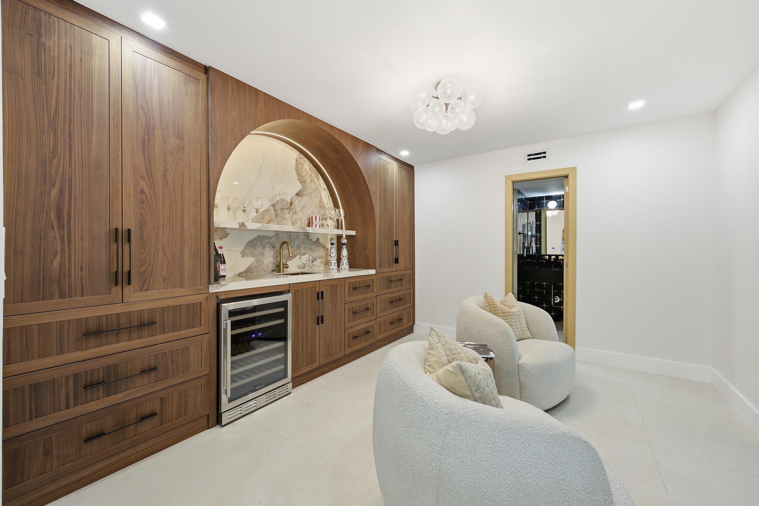 342 N Fairway Tequesta, FL 33469