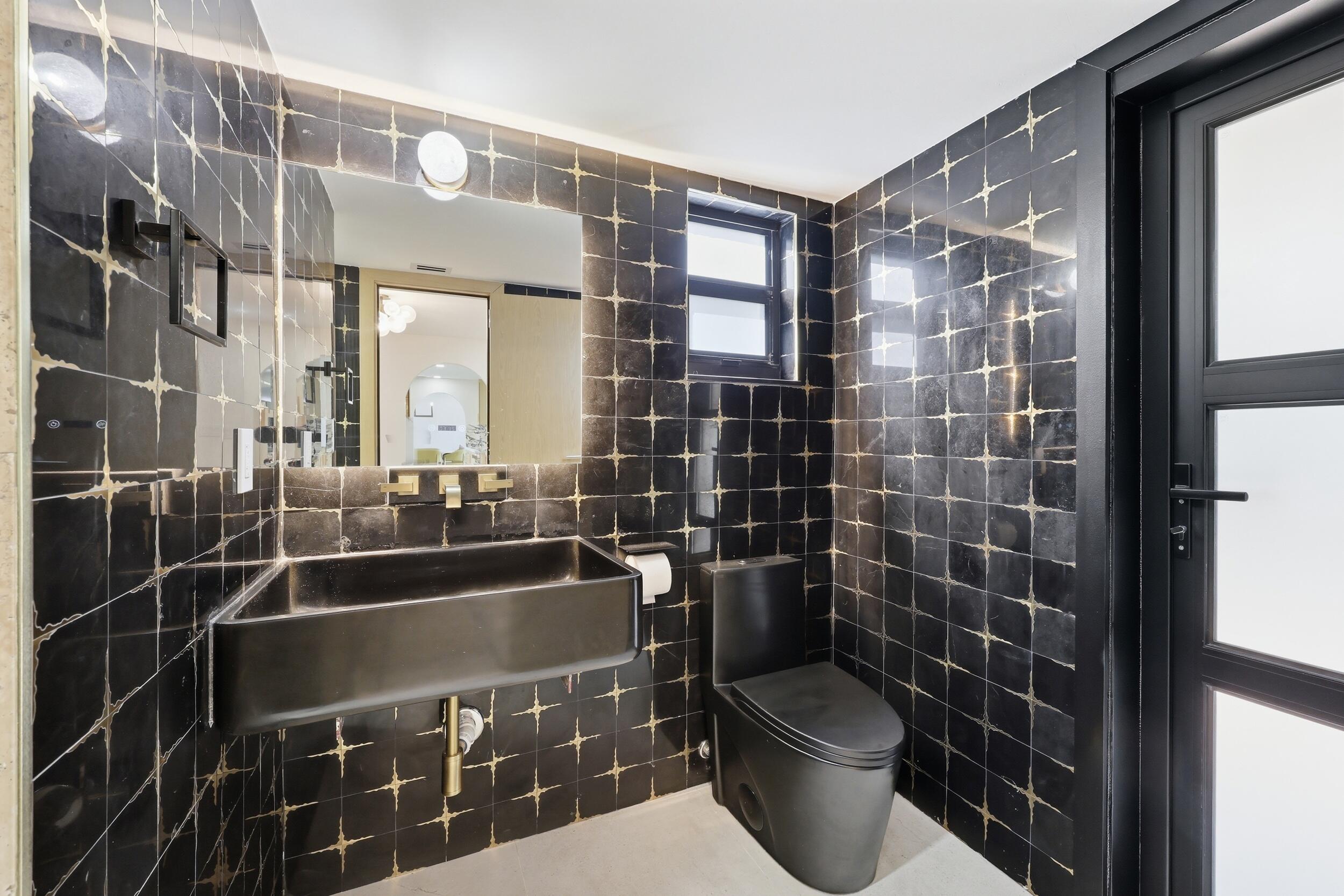 342 N Fairway Tequesta, FL 33469