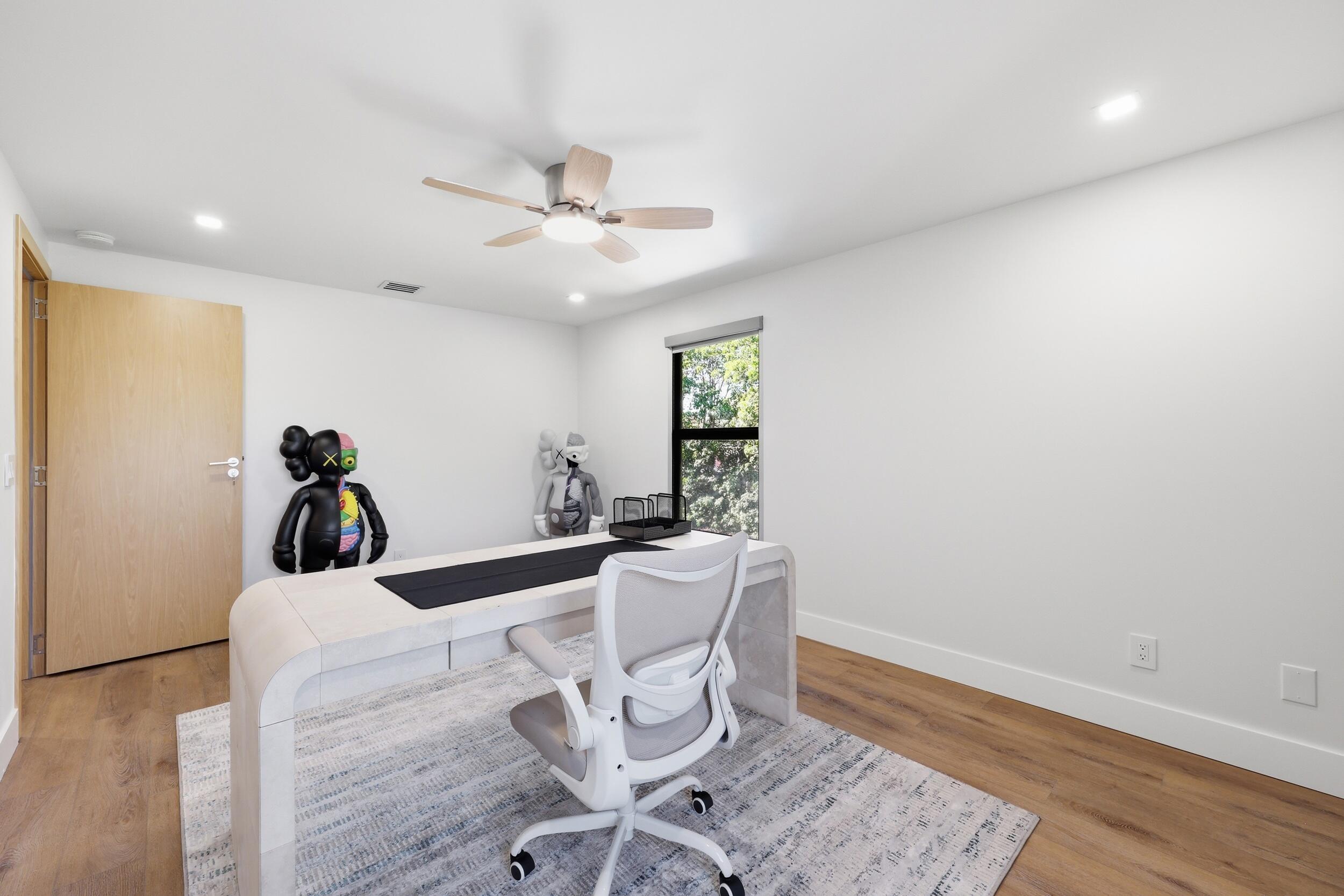 342 N Fairway Tequesta, FL 33469