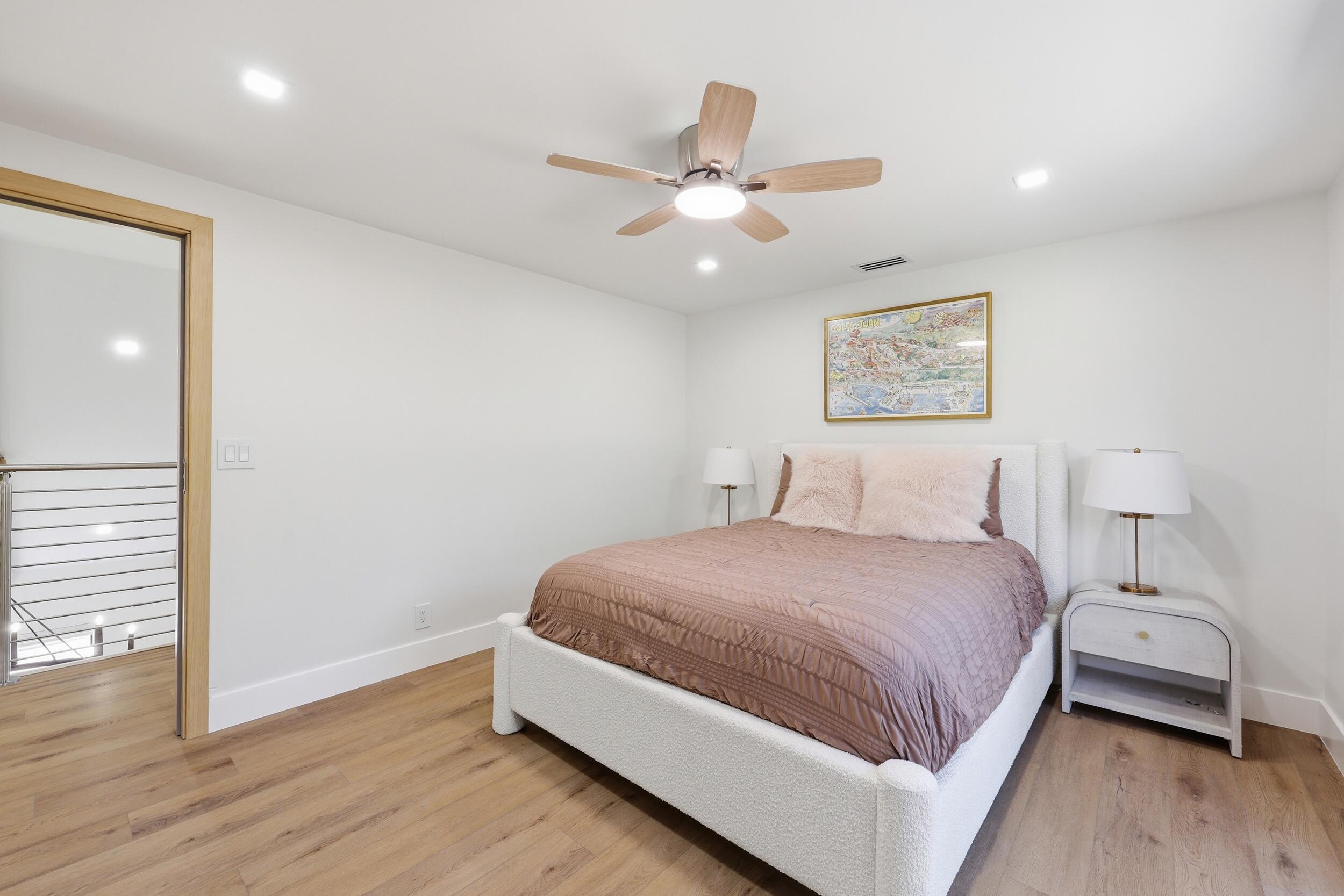 342 N Fairway Tequesta, FL 33469