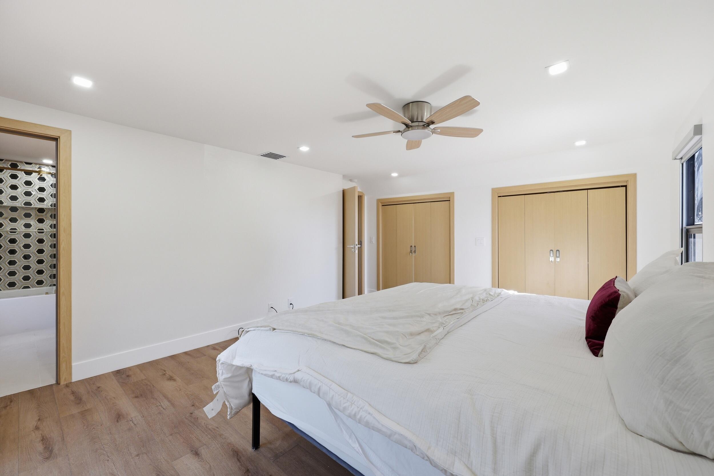 342 N Fairway Tequesta, FL 33469