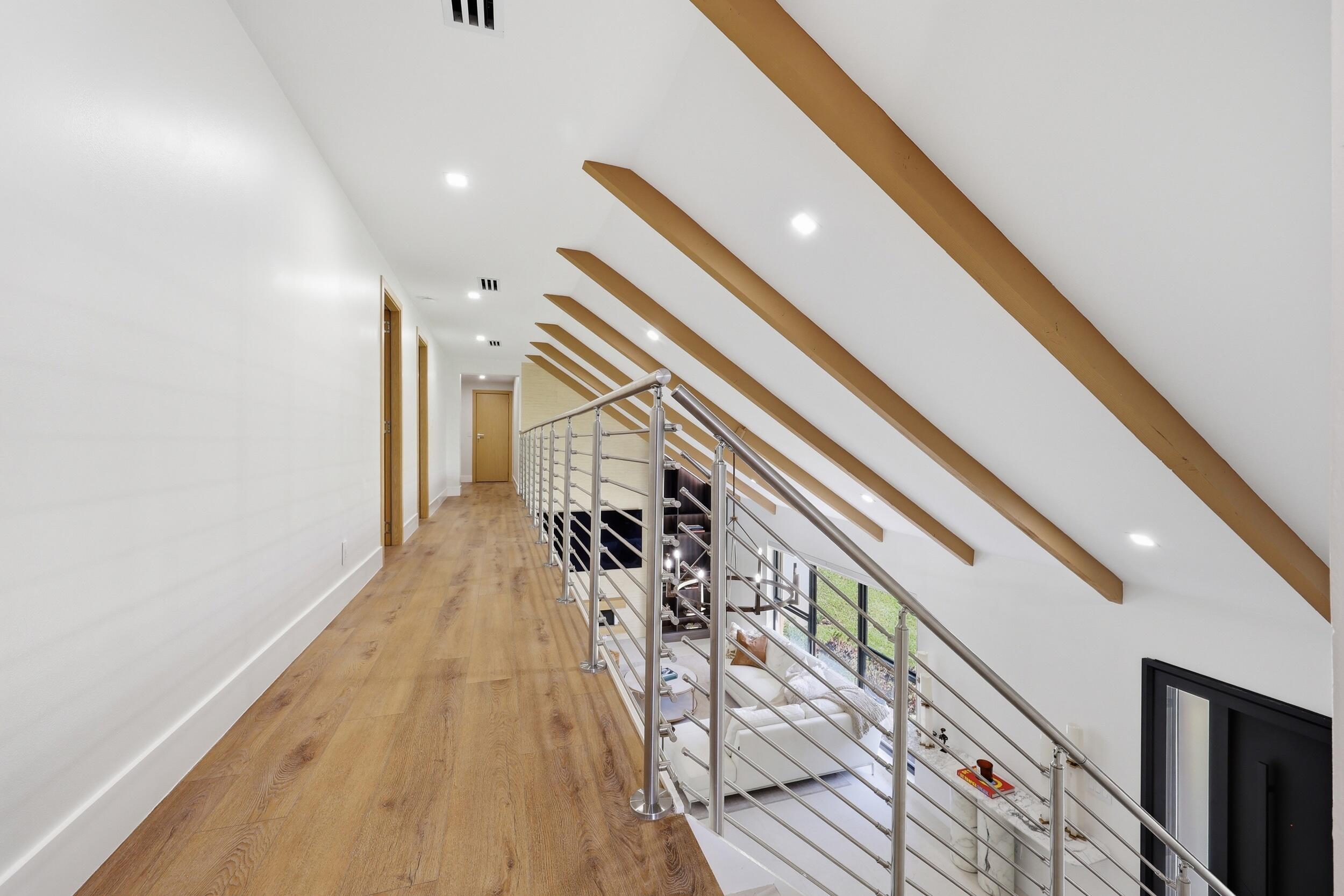 342 N Fairway Tequesta, FL 33469