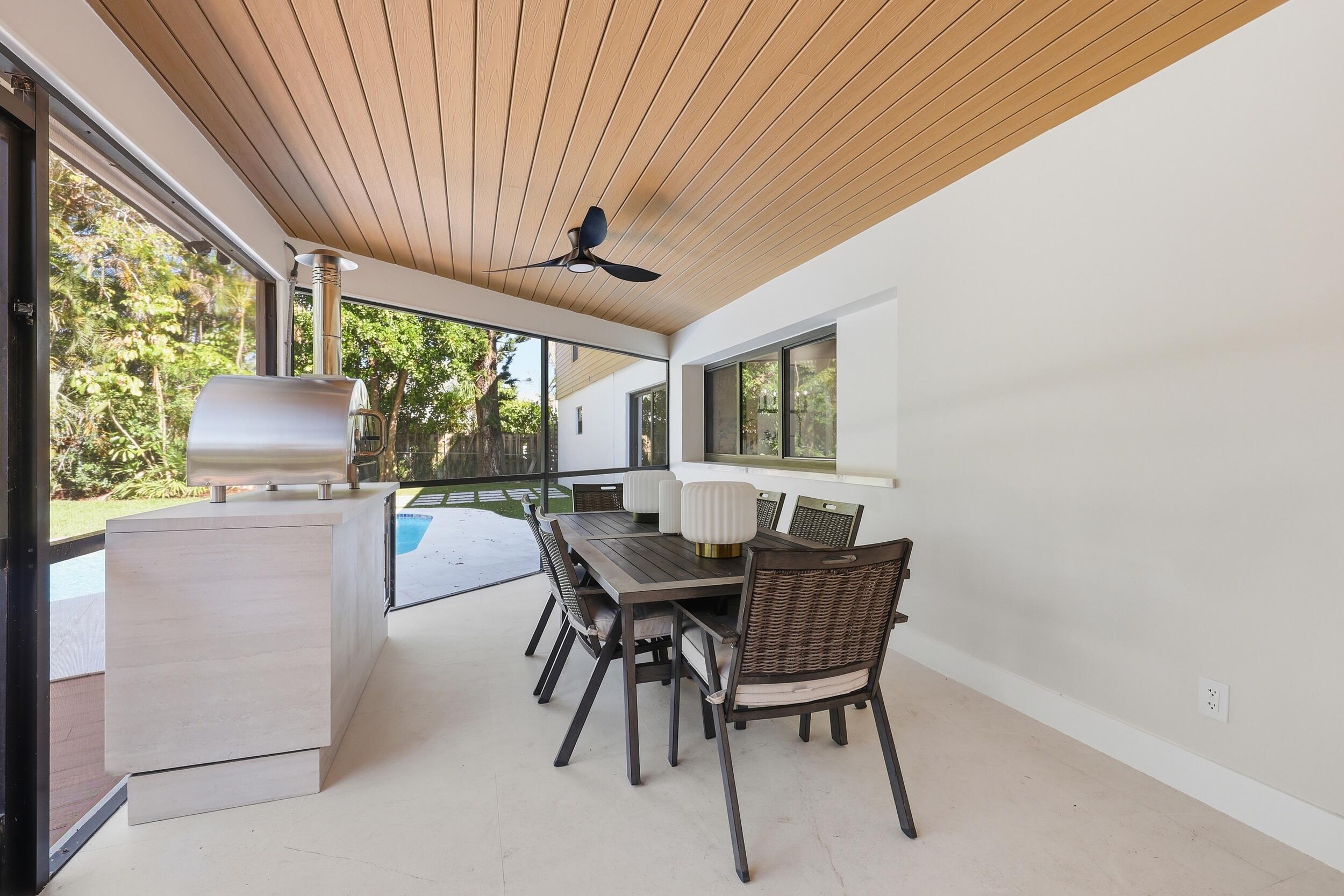 342 N Fairway Tequesta, FL 33469