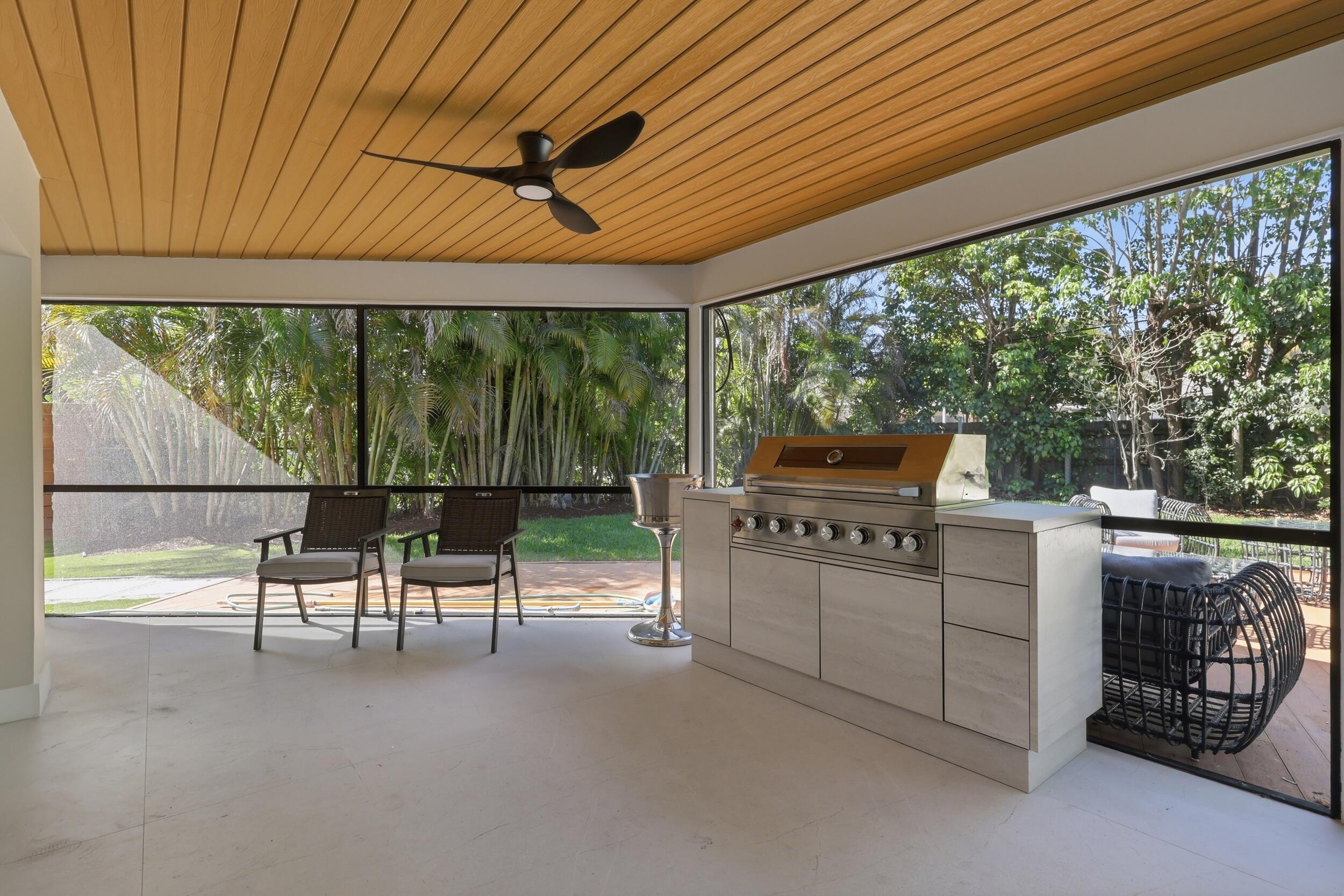 342 N Fairway Tequesta, FL 33469