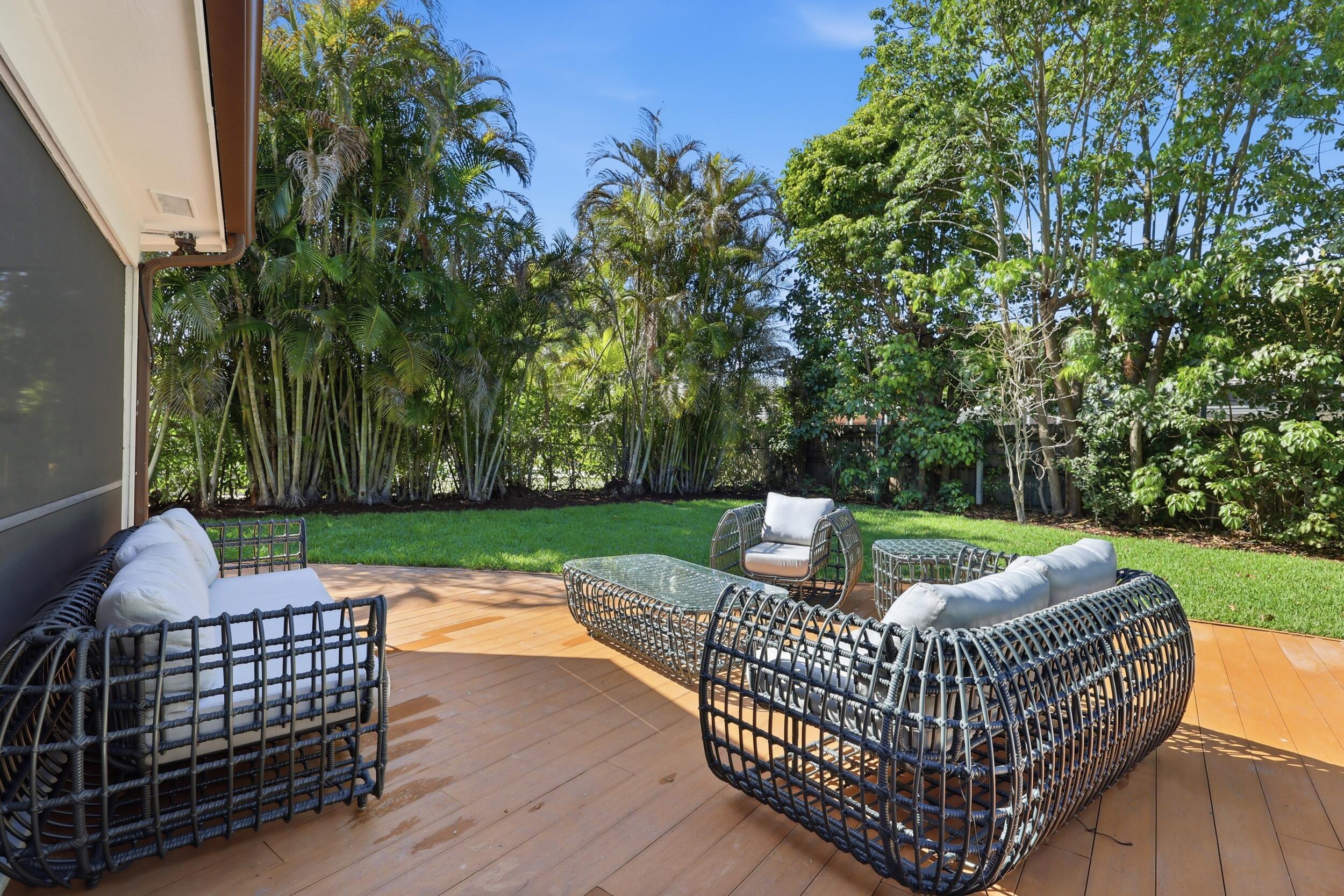 342 N Fairway Tequesta, FL 33469