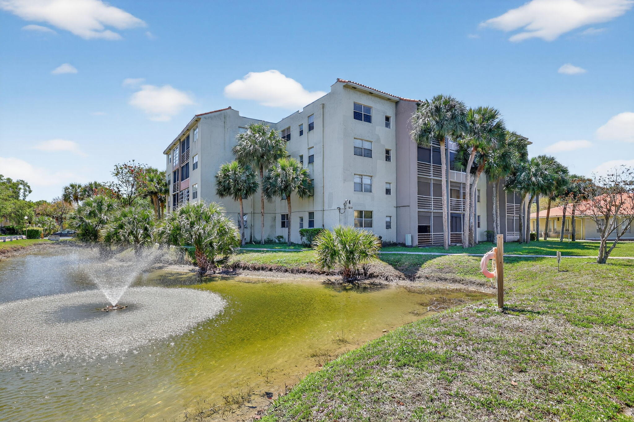 1830 SW 81st #4107