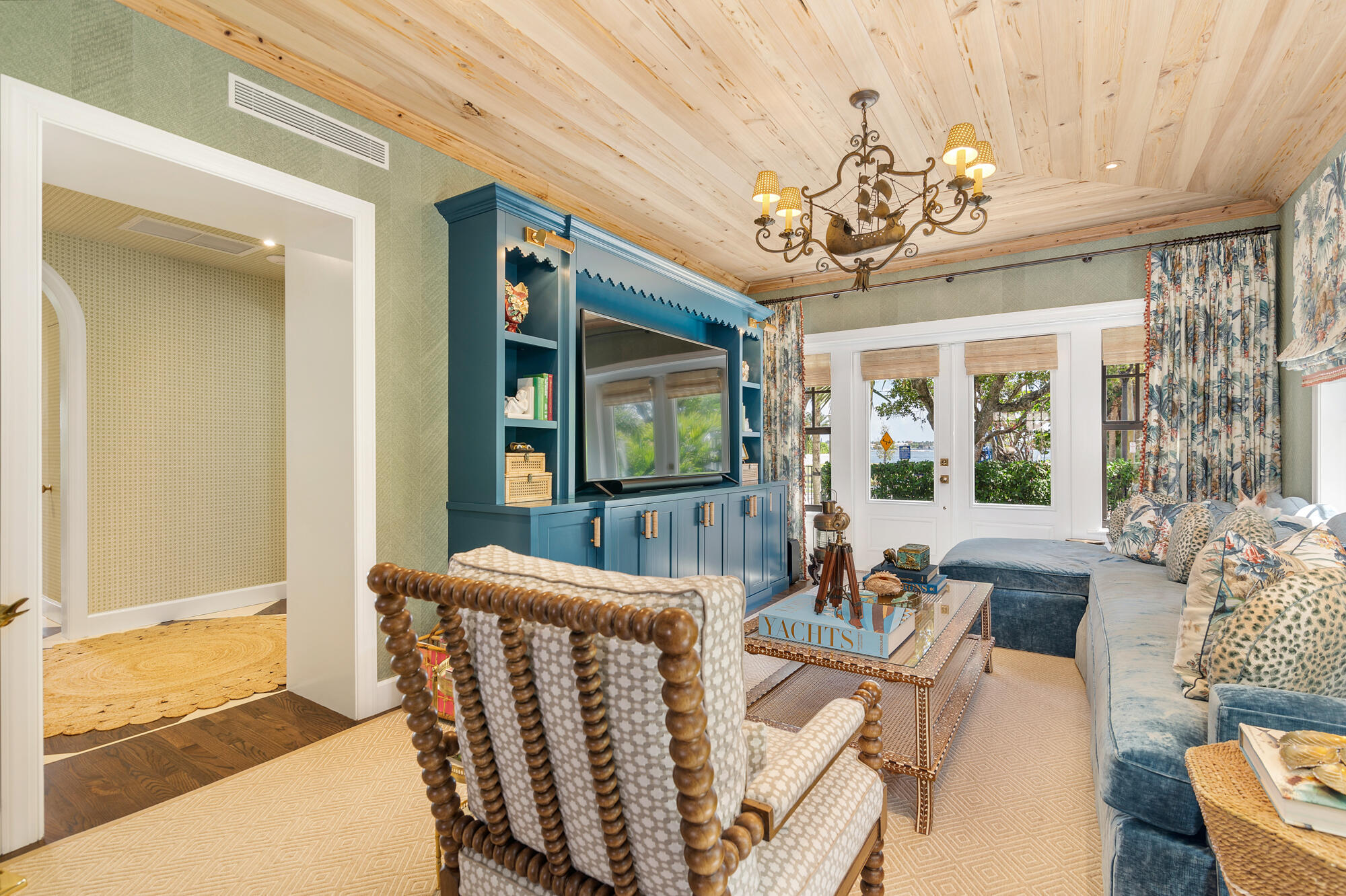 3101 Washington West Palm Beach, FL 33405