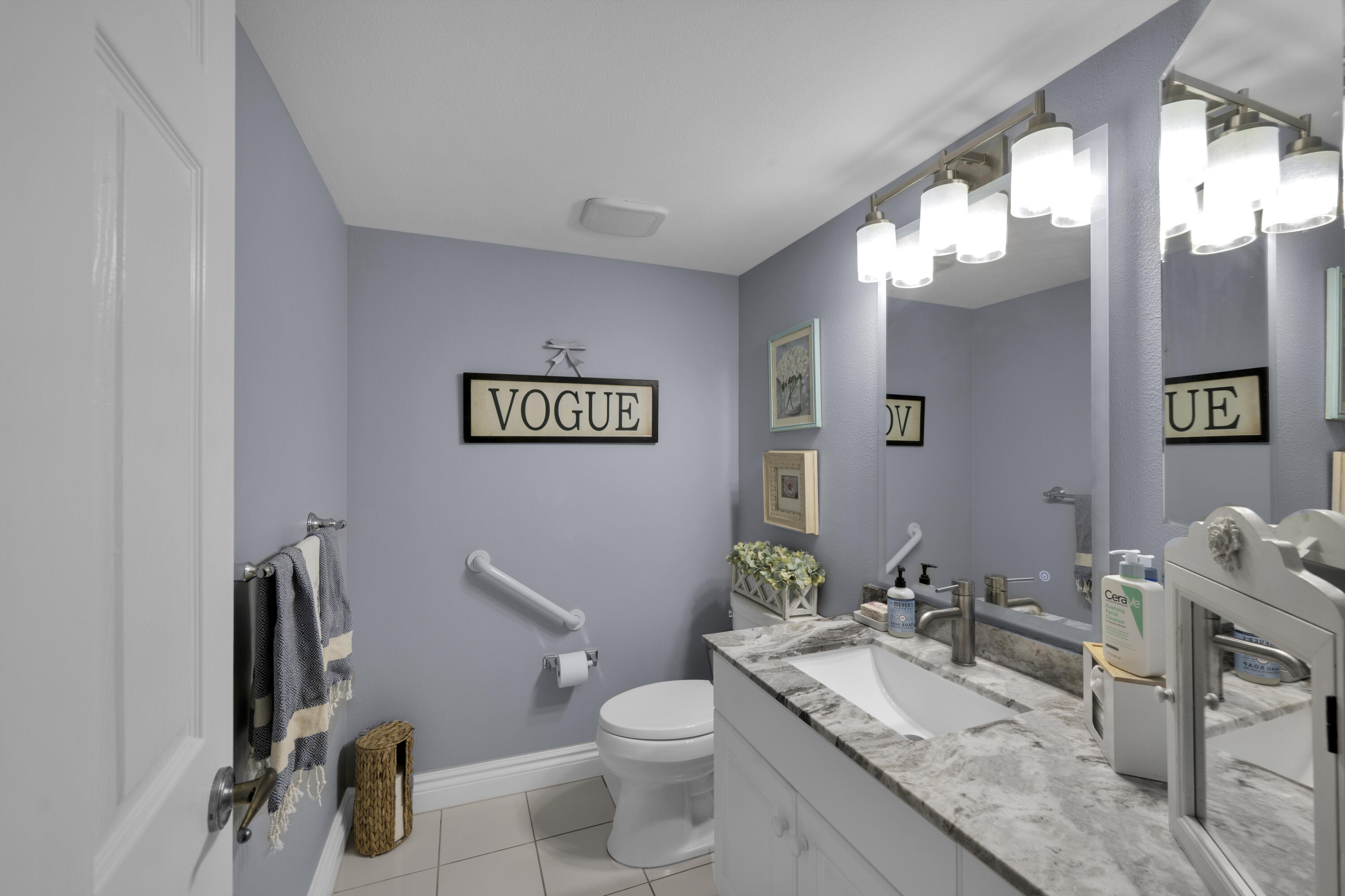 2880 NE 14th St #413 Pompano Beach, FL 33062