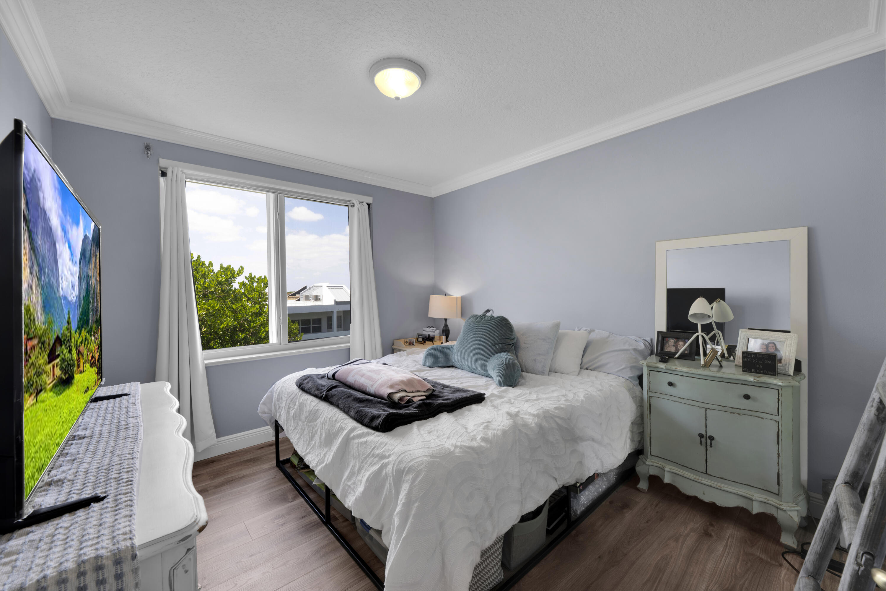 2880 NE 14th St #413 Pompano Beach, FL 33062