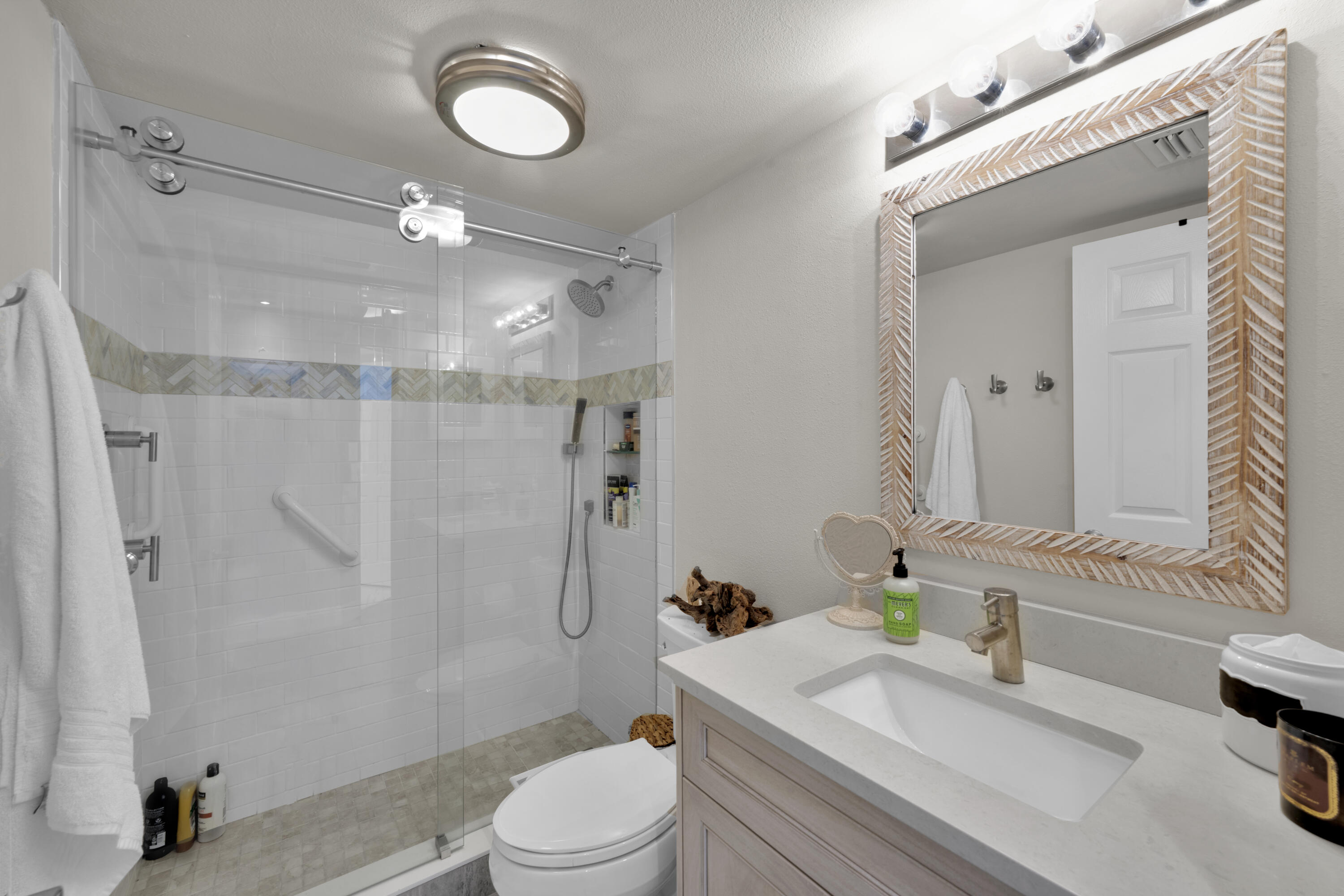 2880 NE 14th St #413 Pompano Beach, FL 33062