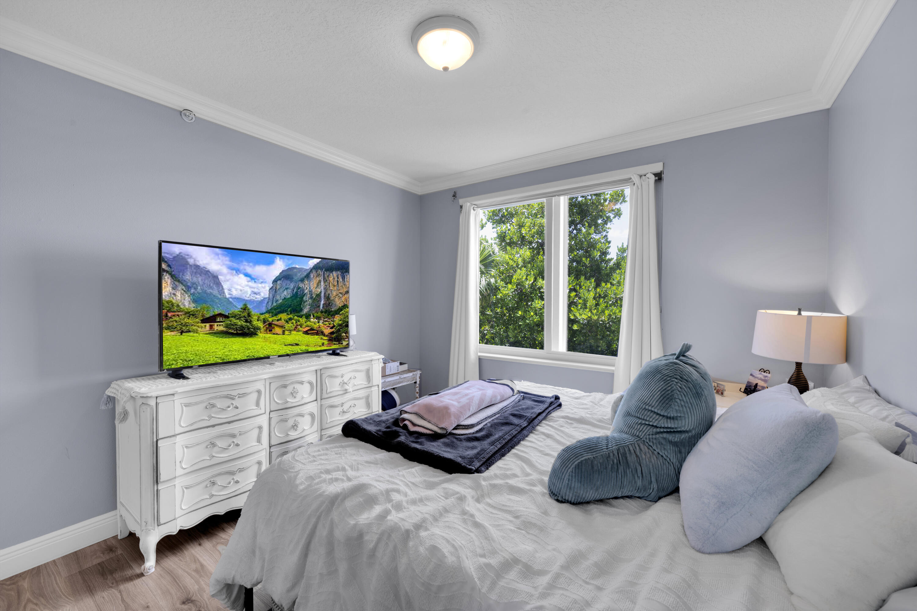 2880 NE 14th St #413 Pompano Beach, FL 33062