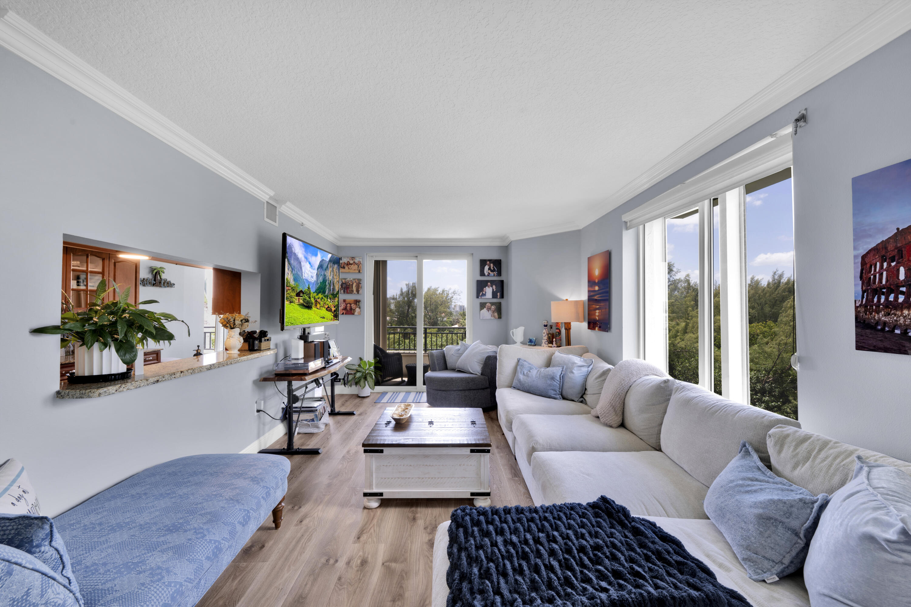 2880 NE 14th St #413 Pompano Beach, FL 33062