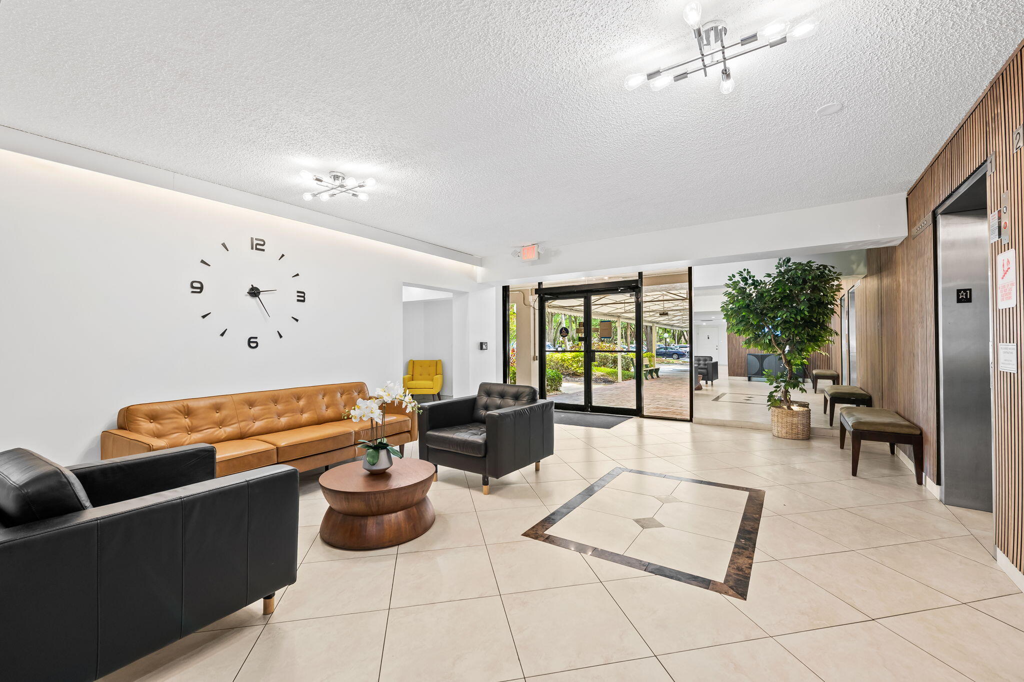 3960 Oaks Clubhouse #304