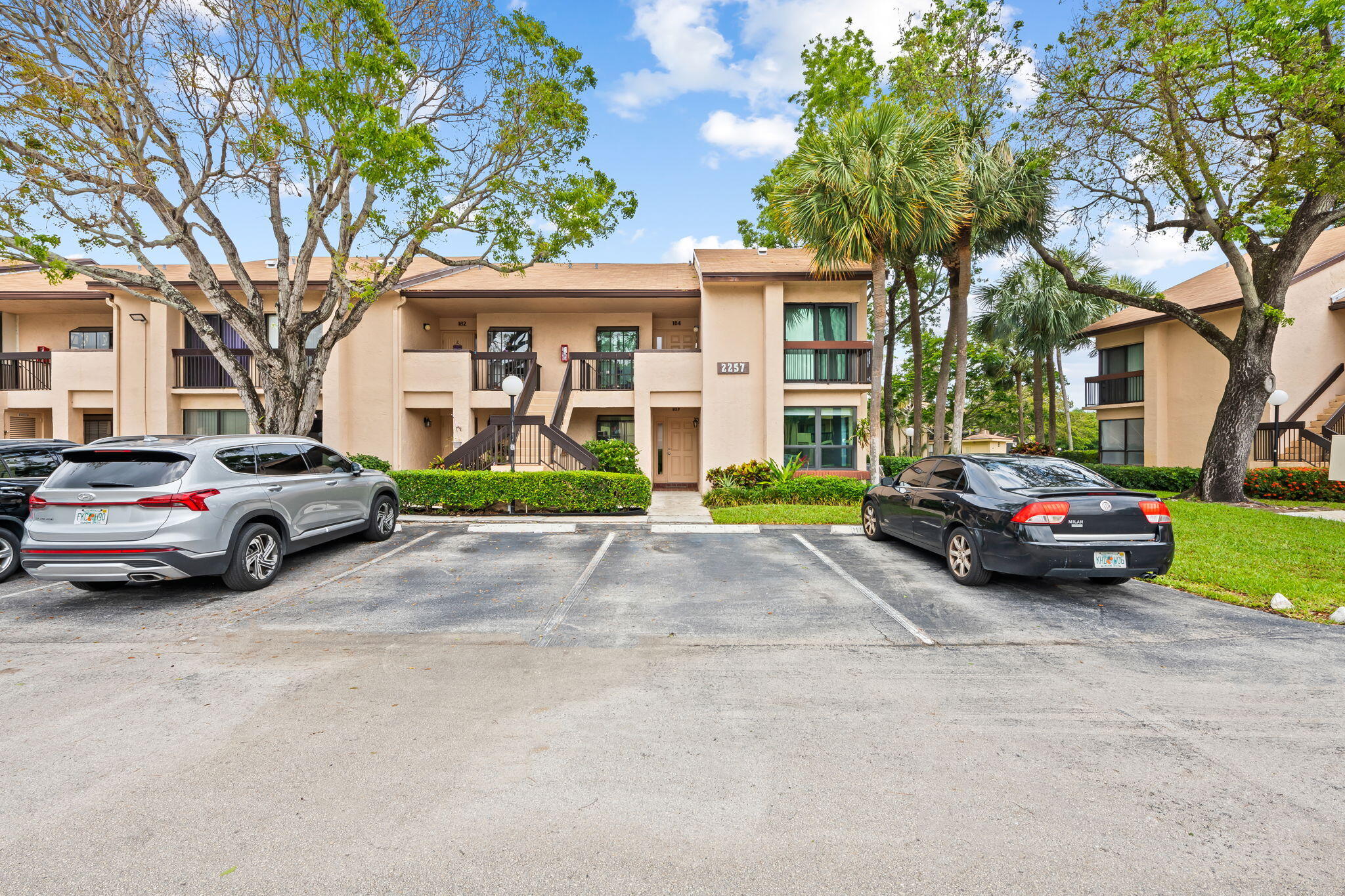 2257 SW 15th #183