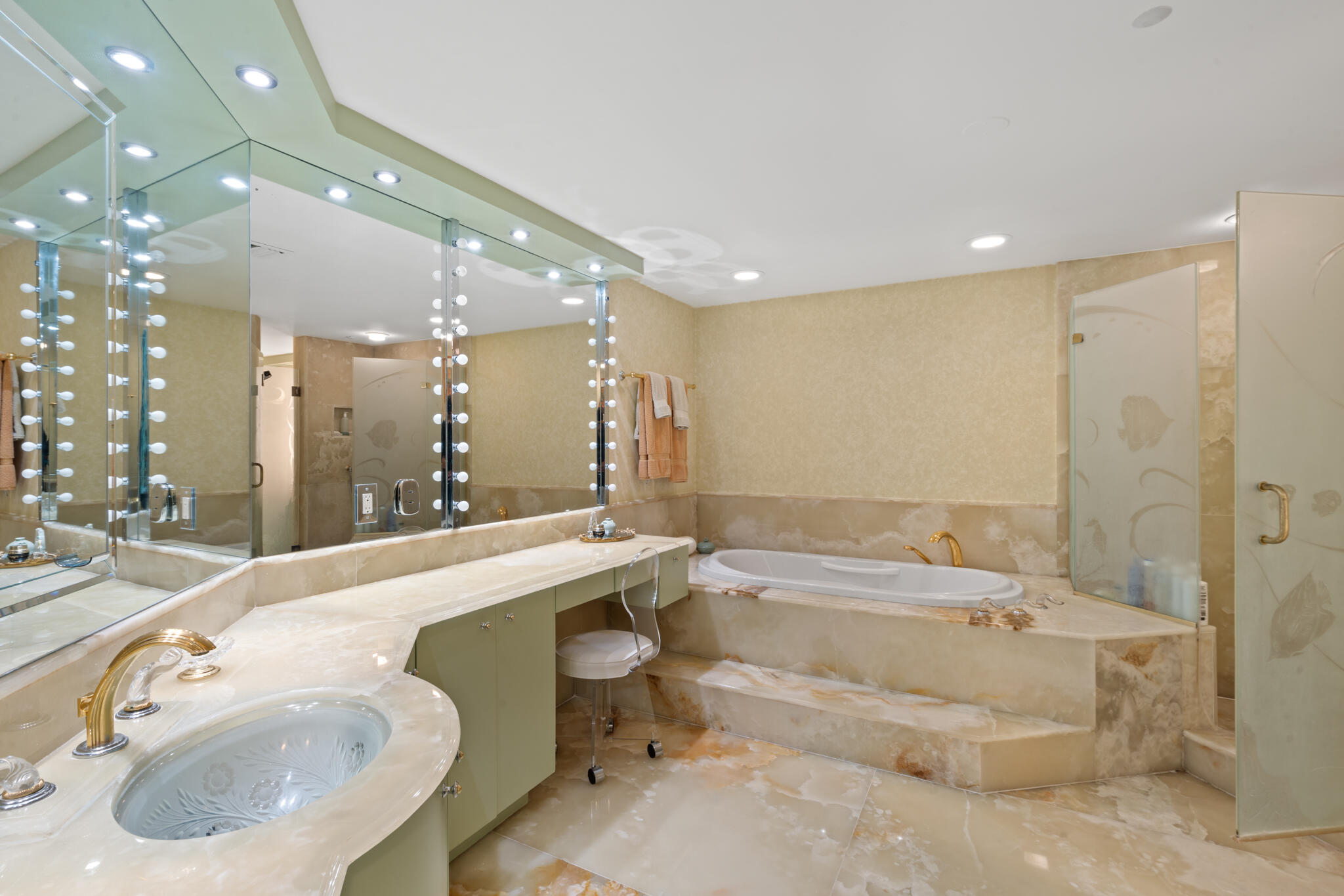 3100 N Ocean #1610 Fort Lauderdale, FL 33308