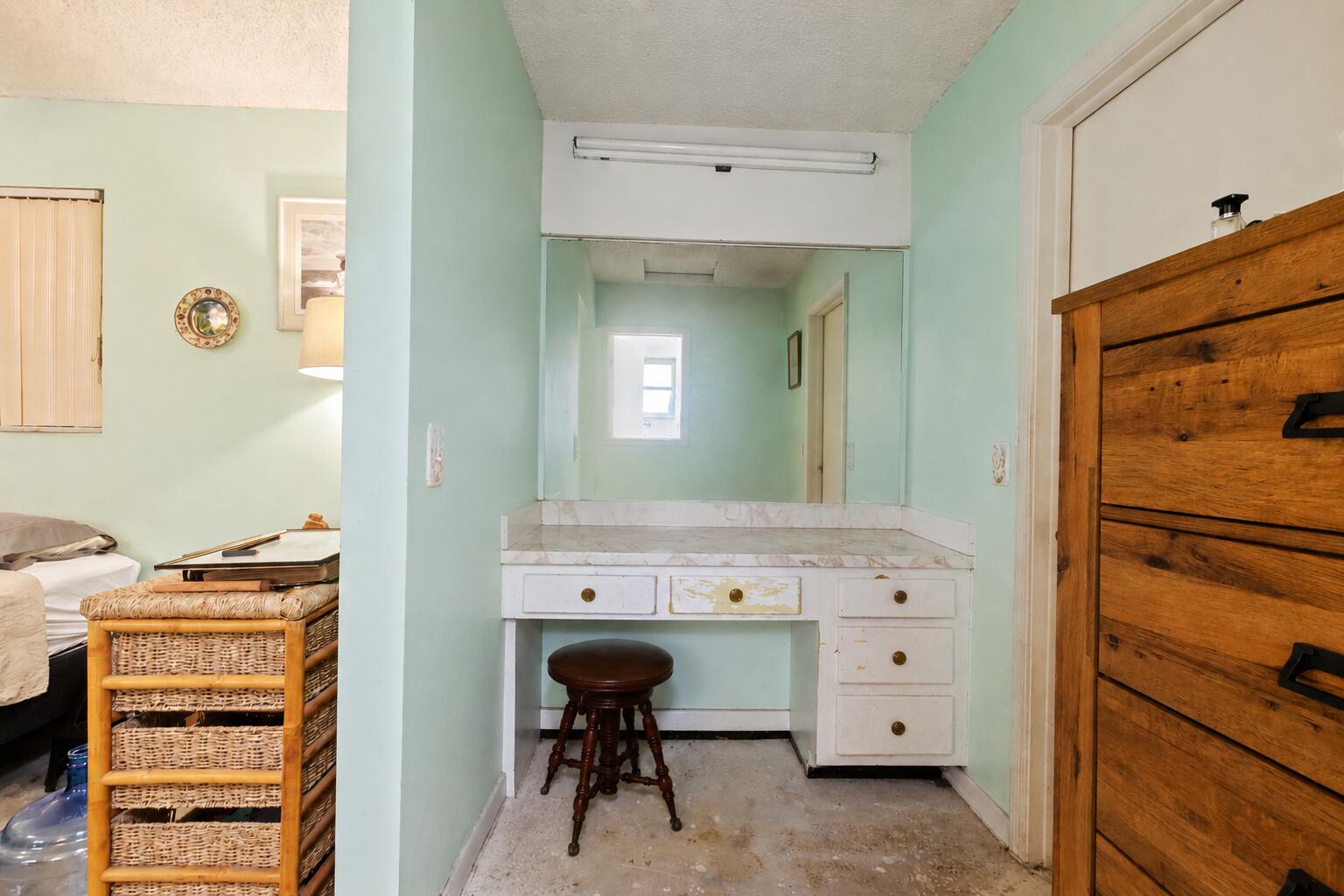 6241 SW 14th Plantation, FL 33317