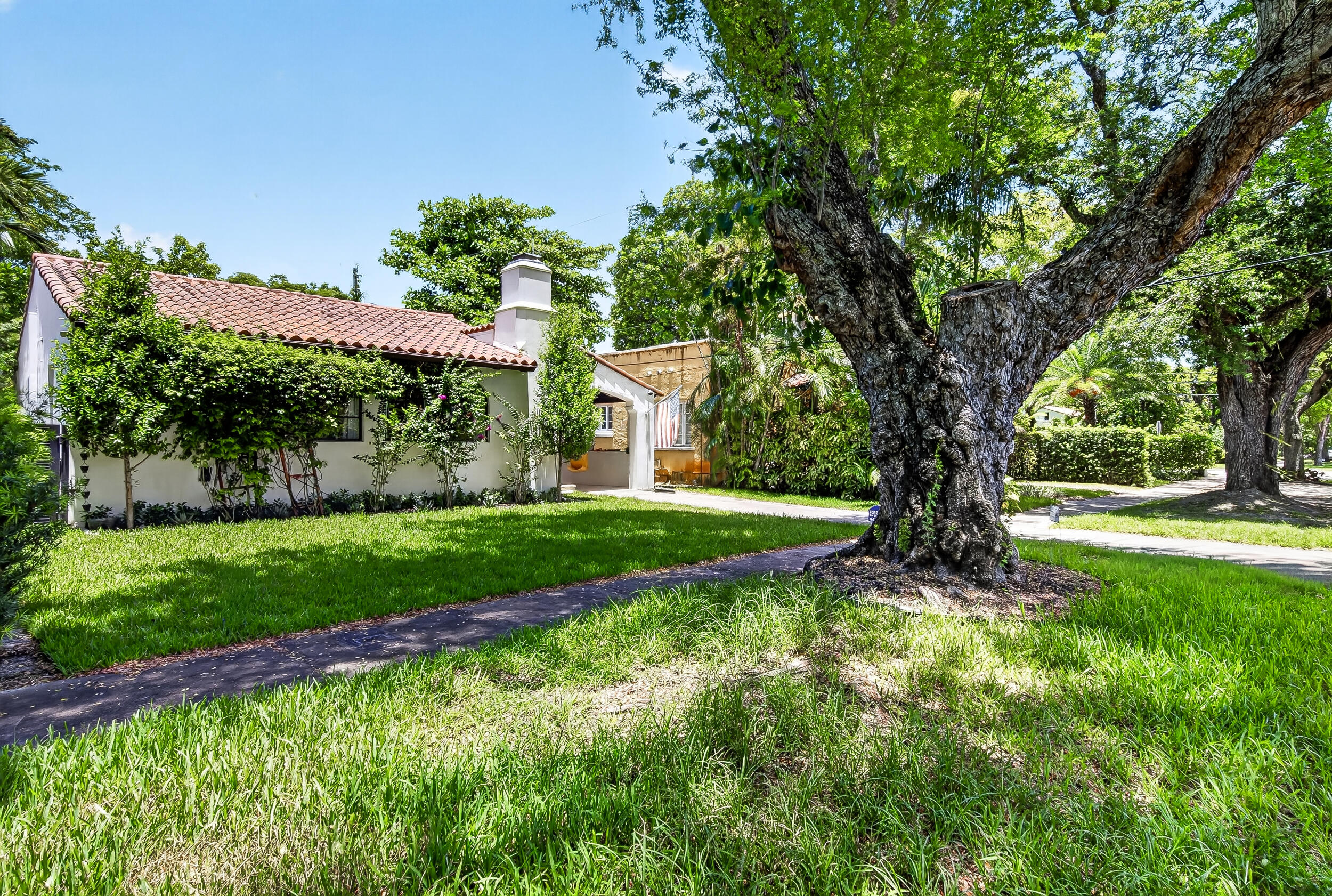 1310 Madrid Coral Gables, FL 33134