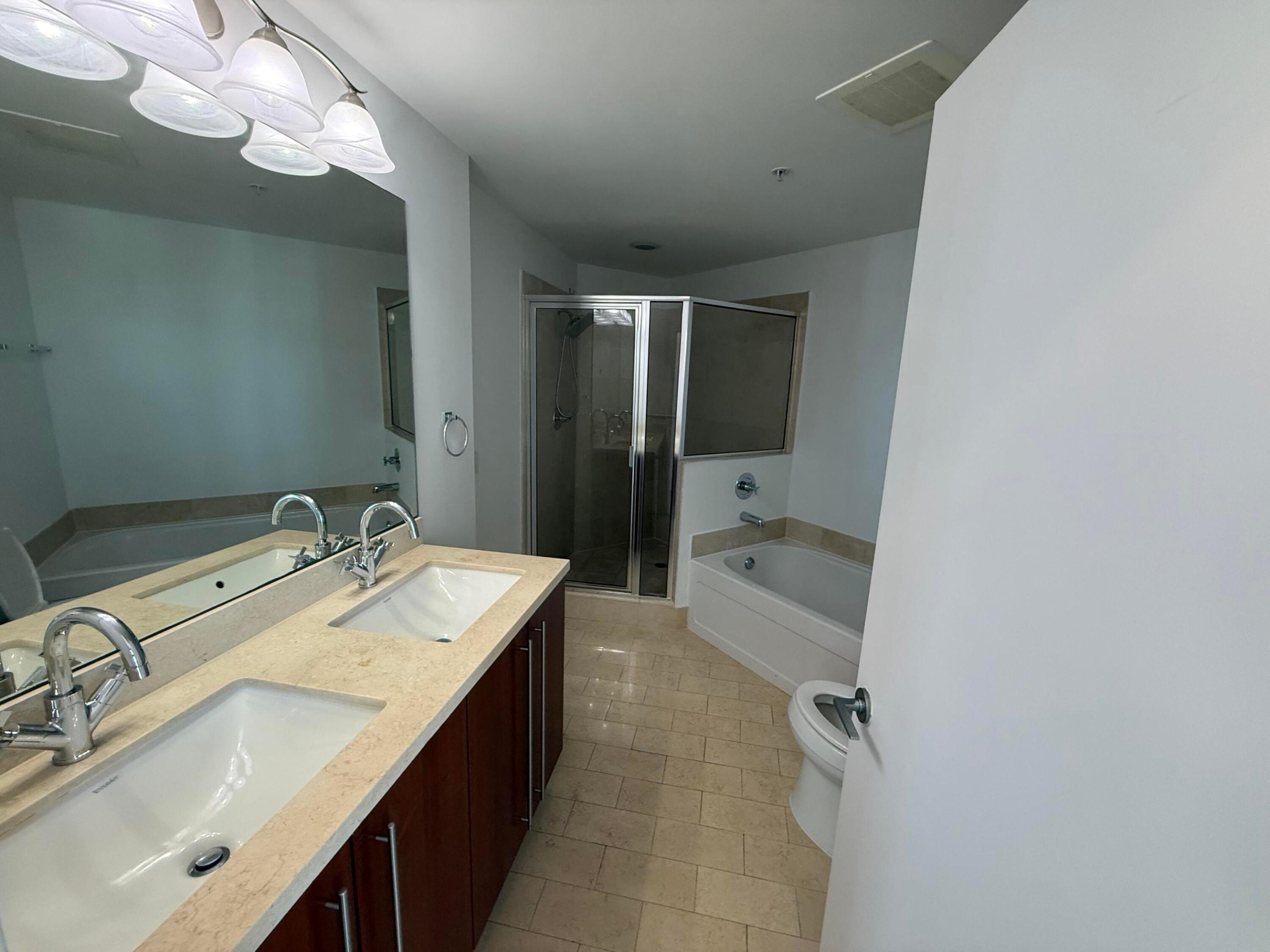 image Axis on Brickell South11