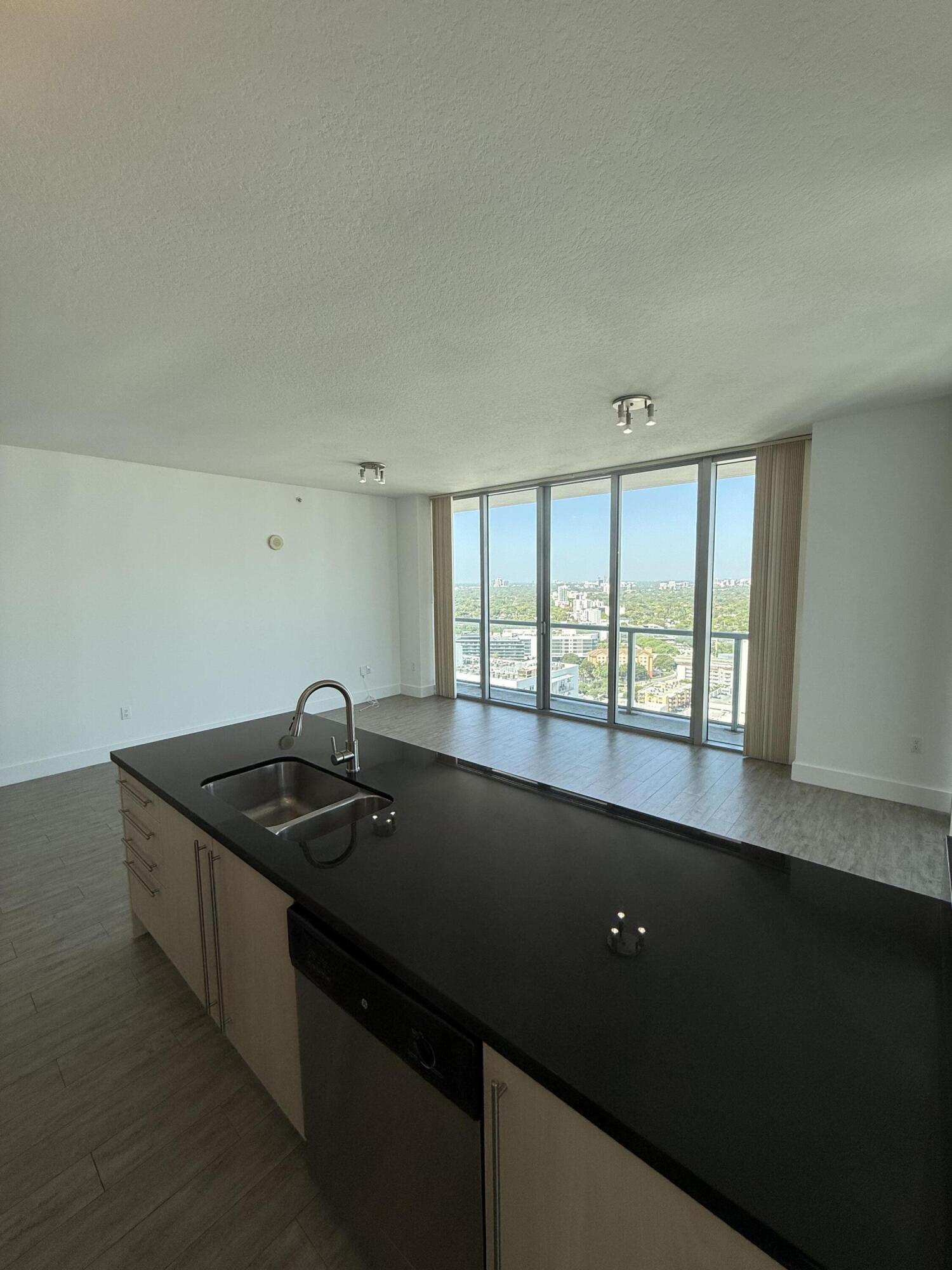 image Axis on Brickell South1