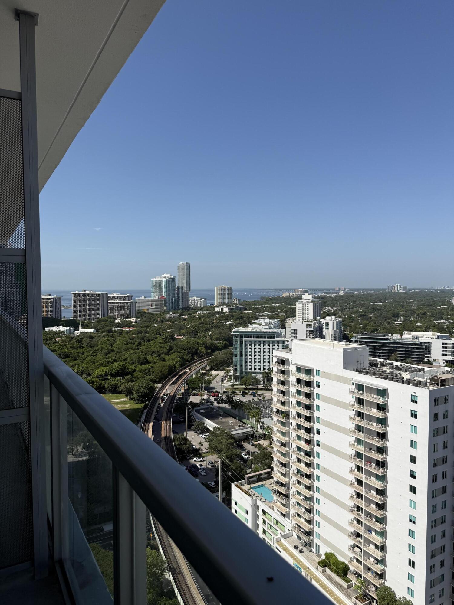 image Axis on Brickell South19