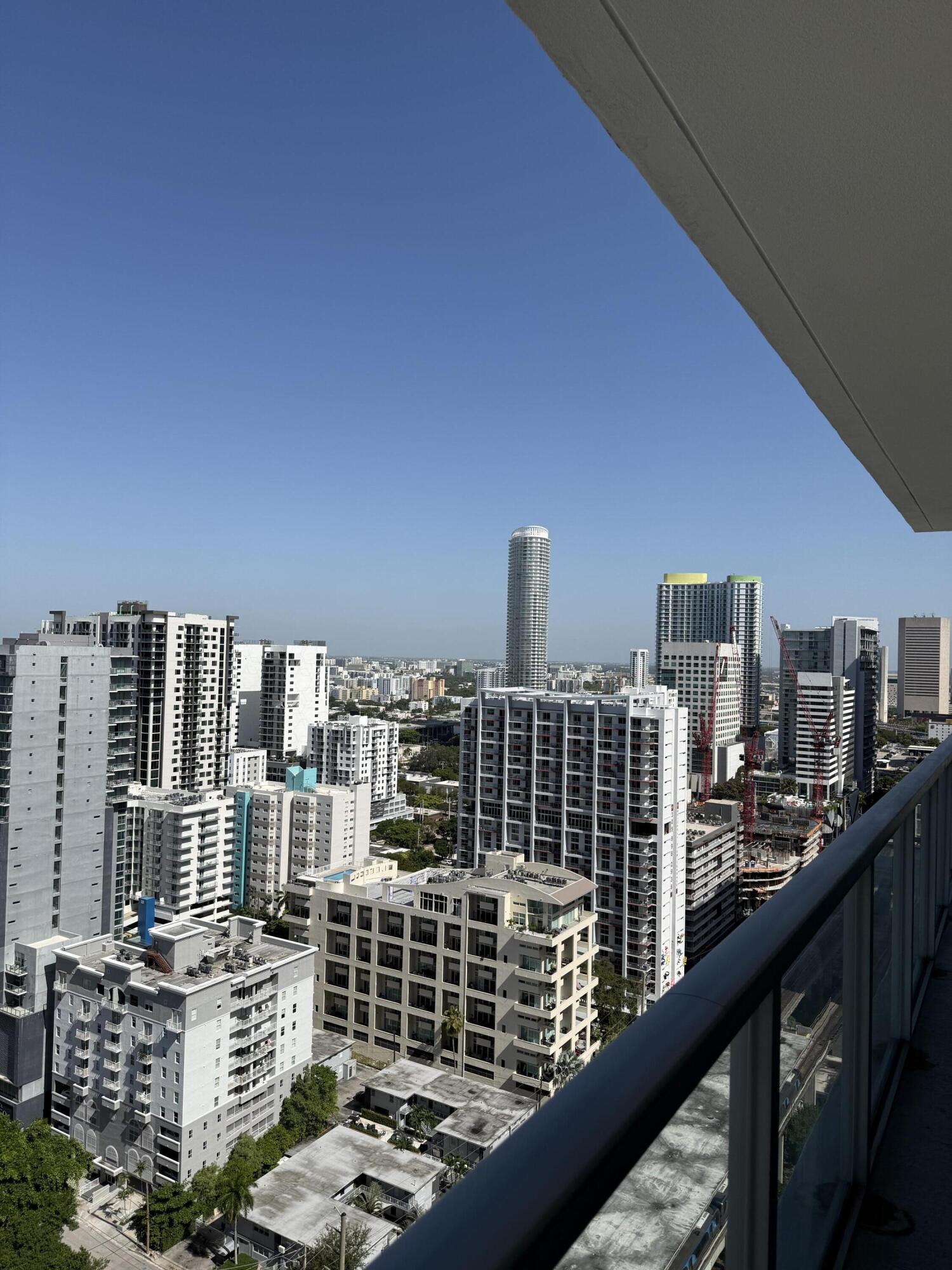 image Axis on Brickell South20