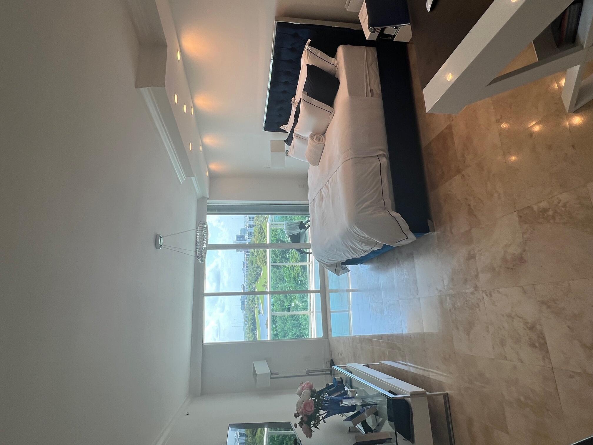 image Hamptons South18