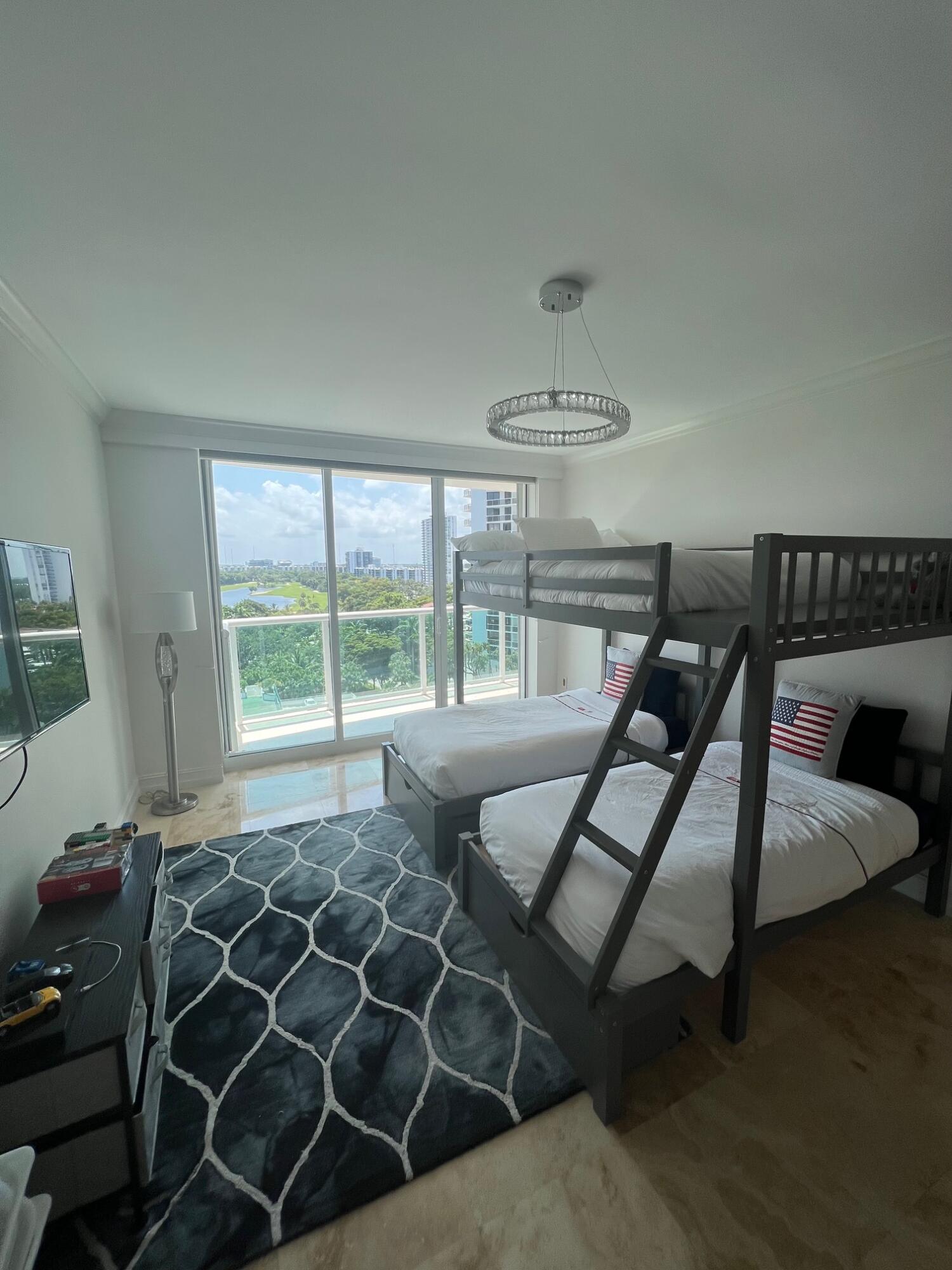 image Hamptons South20