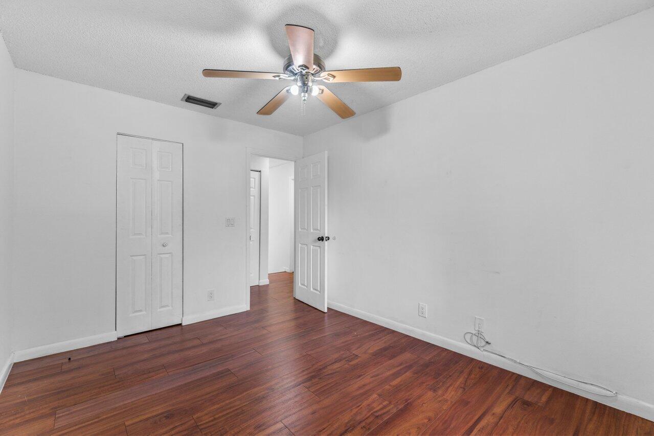 1149 NW 13th St #5 Boca Raton, FL 33486