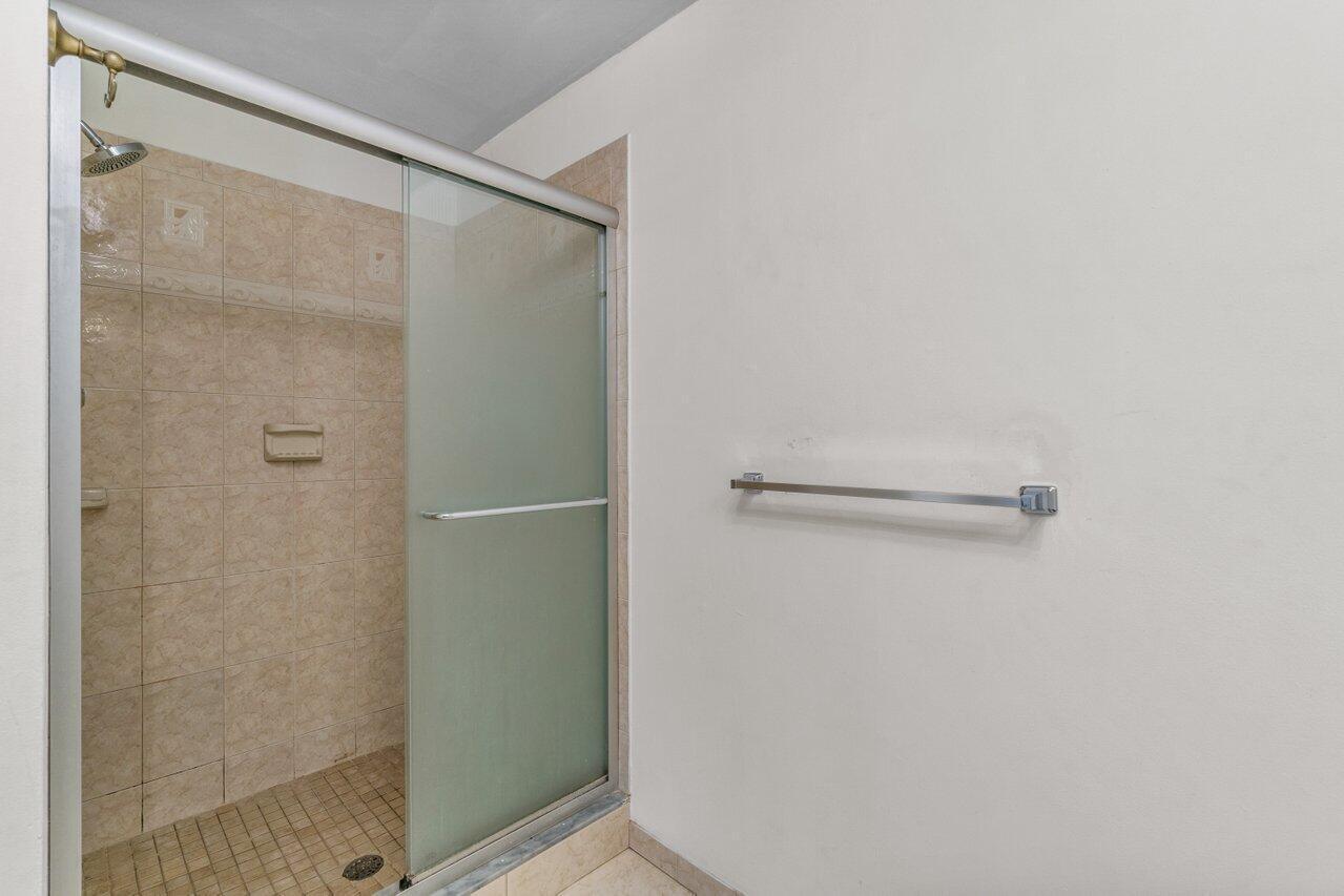1149 NW 13th St #5 Boca Raton, FL 33486