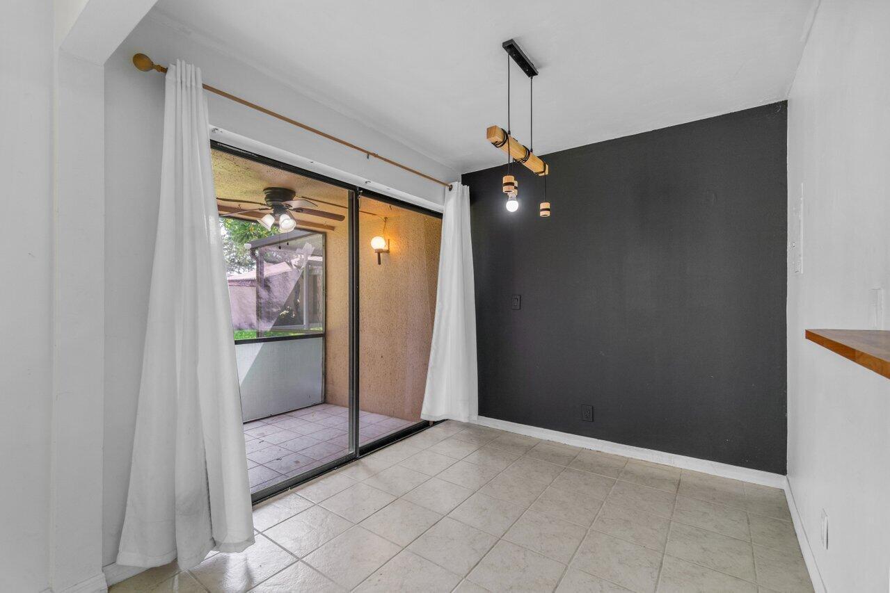 1149 NW 13th St #5 Boca Raton, FL 33486