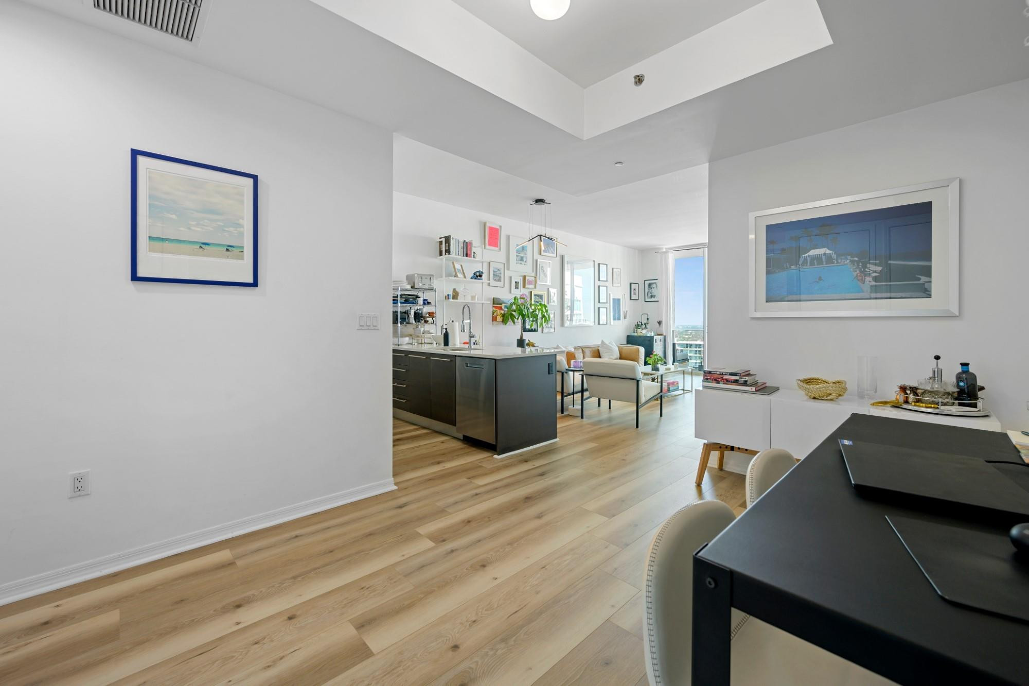 image 500 Brickell West9